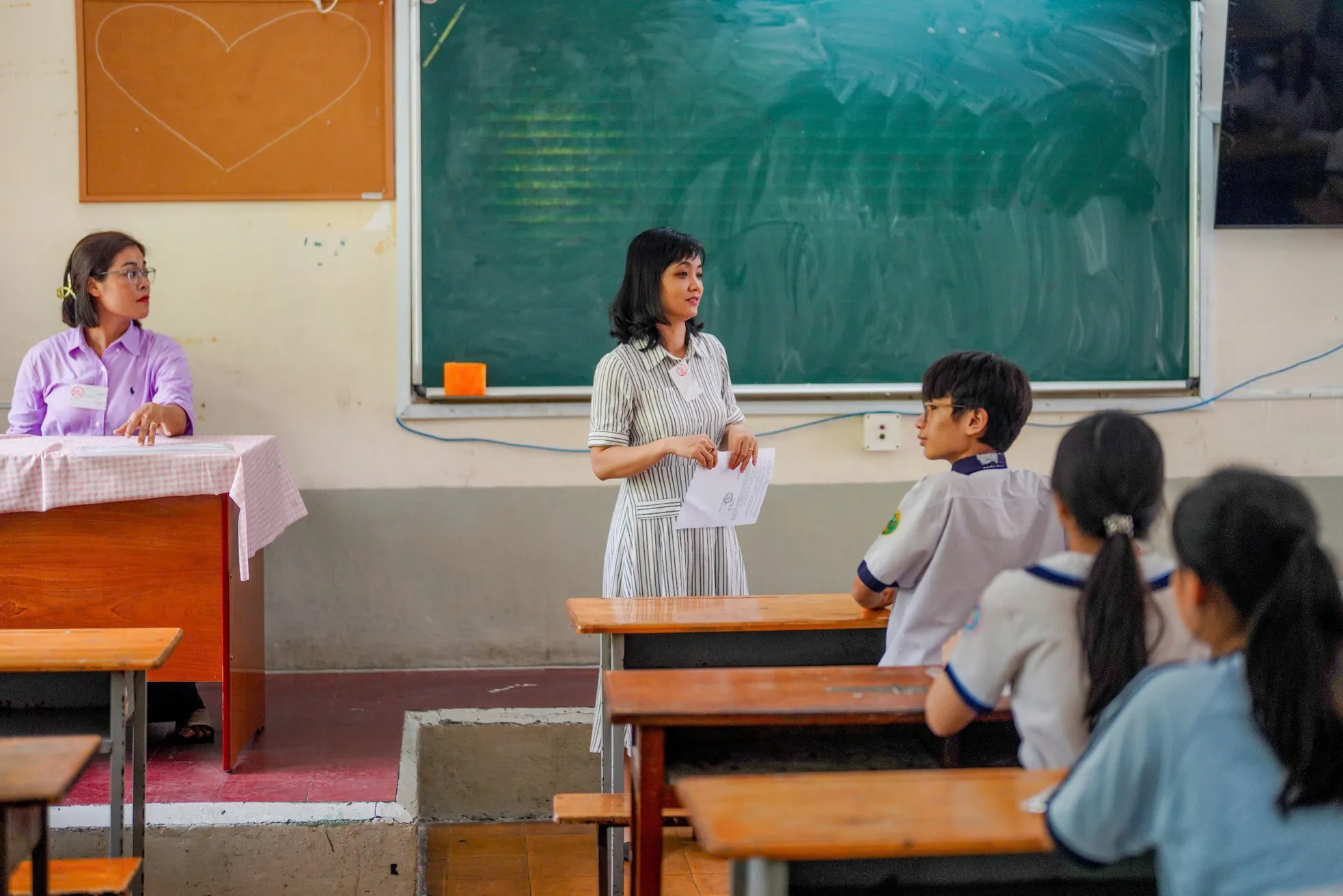 Hơn 70.000 thí sinh TPHCM làm thủ tục thi vào lớp 10 ảnh 4