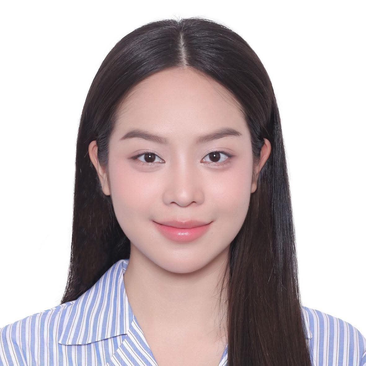 Showbiz 16/5: Hoa hậu Thanh Thủy gây chú ý ảnh 1