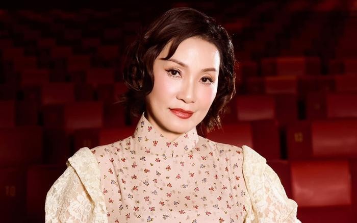 Showbiz 16/5: Hoa hậu Thanh Thủy gây chú ý ảnh 2