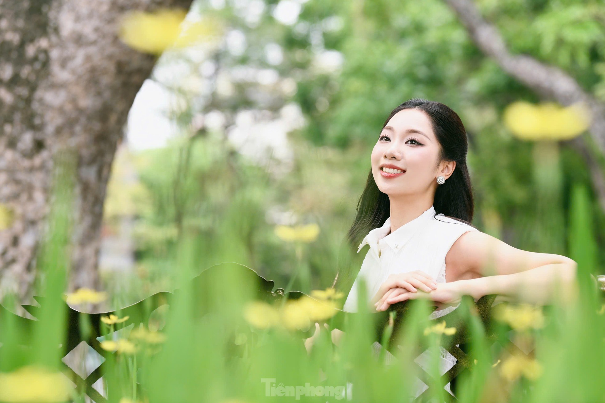 Thí sinh học 2 đại học top đầu cùng lúc ở Hoa hậu Việt Nam: 'Tôi không có bí quyết gì trong học tập' ảnh 1