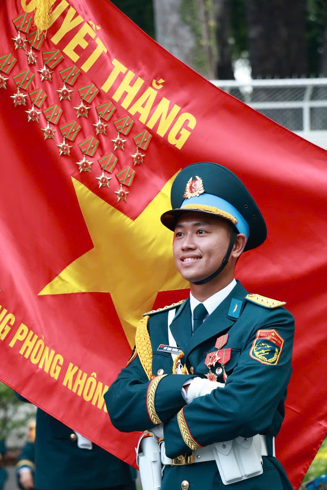 Cận nhan sắc nữ chiến sĩ trong Lễ diễu binh, diễu hành 30/4 ảnh 17