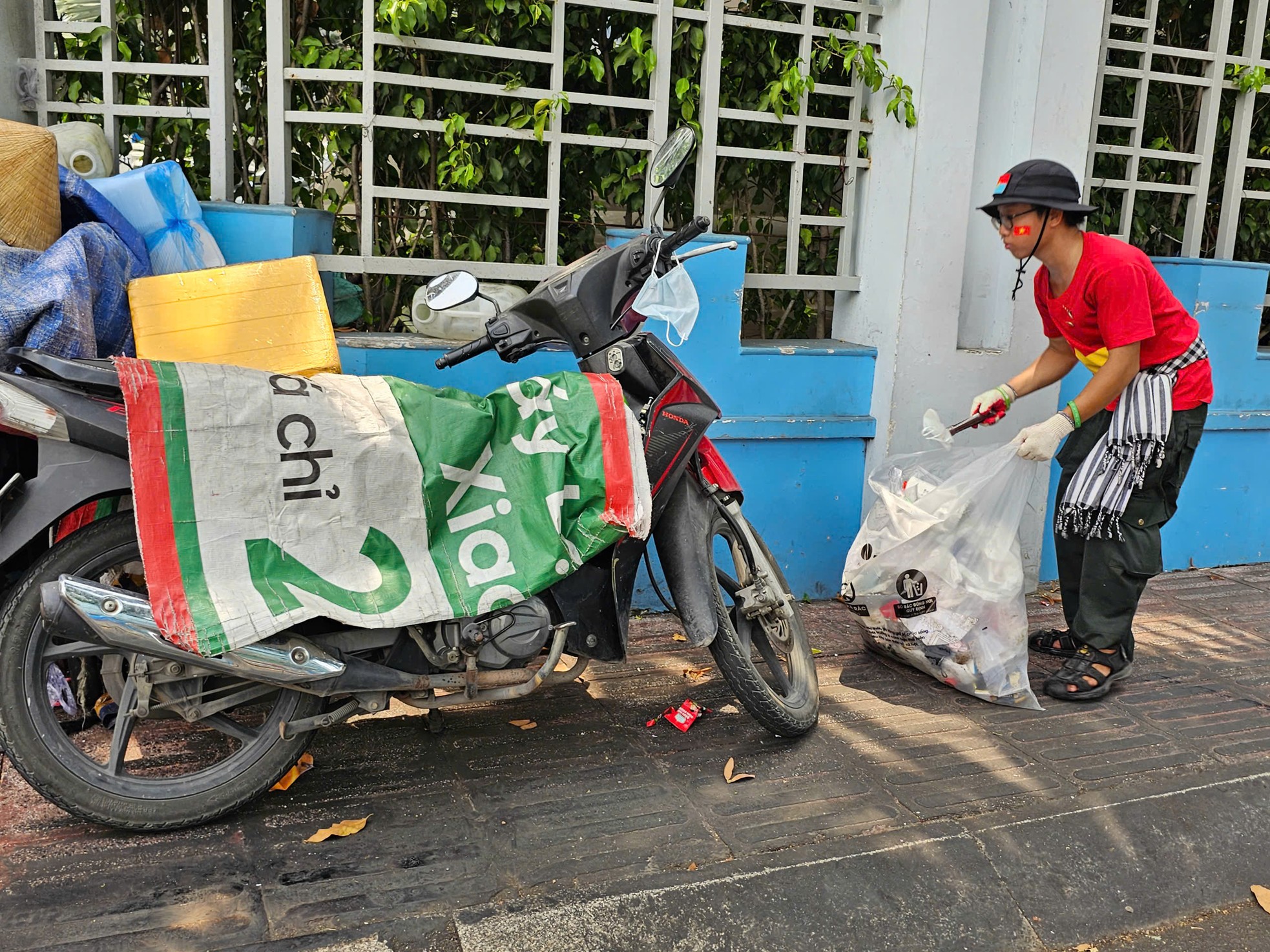 Việc đầu tiên người trẻ làm sau Lễ diễu binh 30/4 ảnh 13
