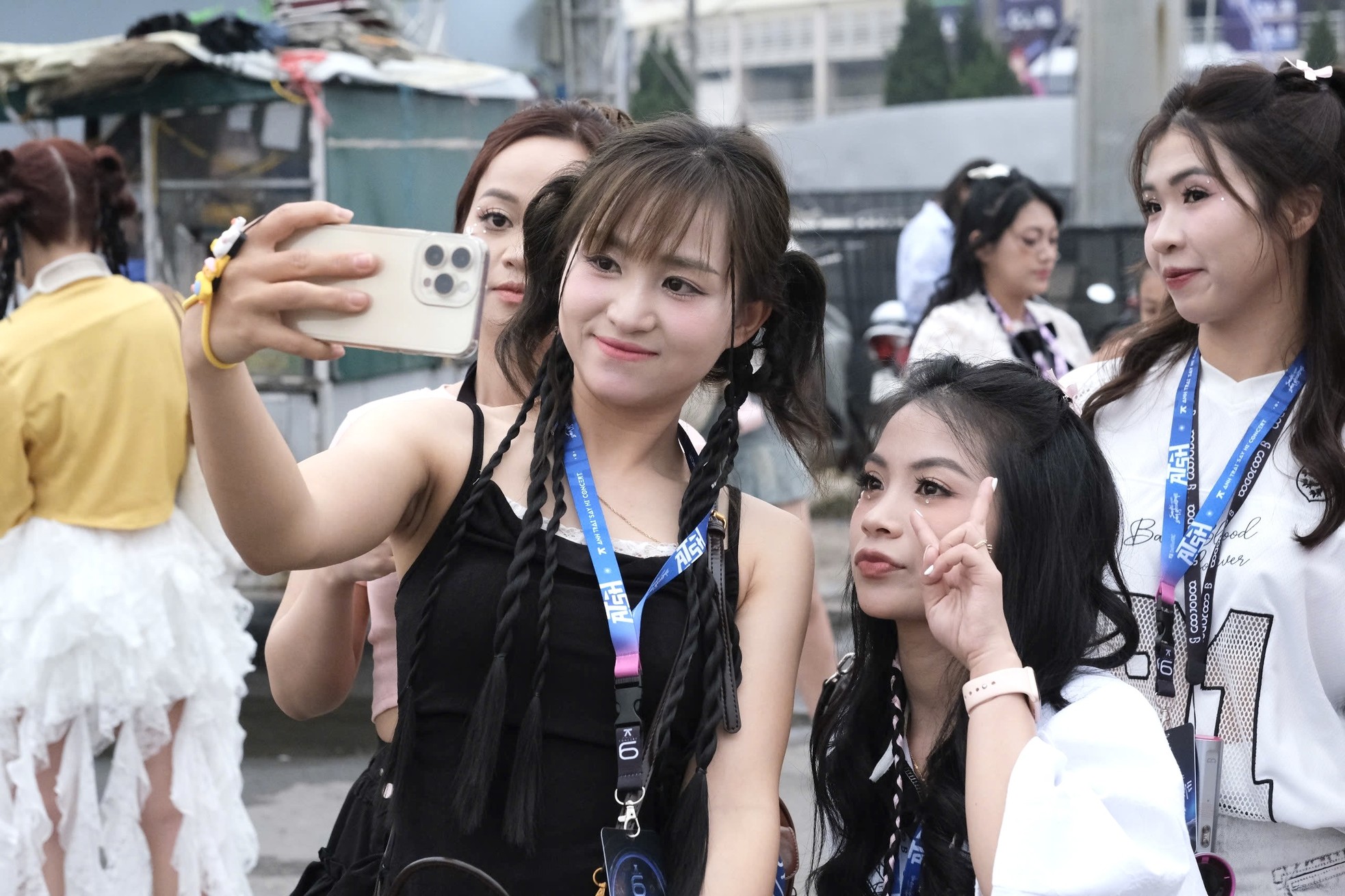 Biển người đổ về sân Mỹ Đình ảnh 12