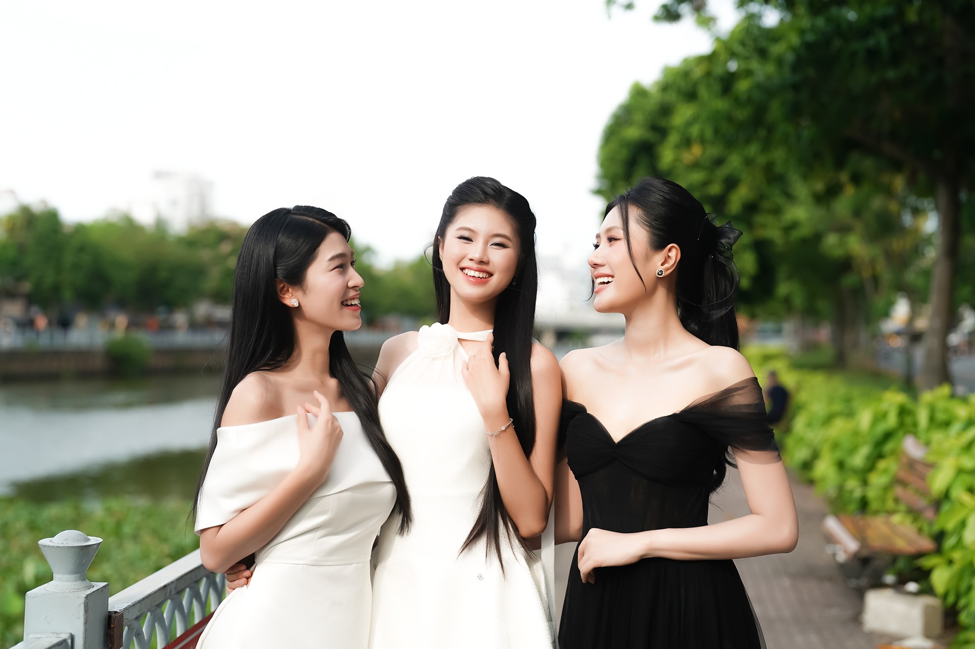 Nhan sắc nguyên bản của thí sinh Hoa hậu Việt Nam ảnh 4