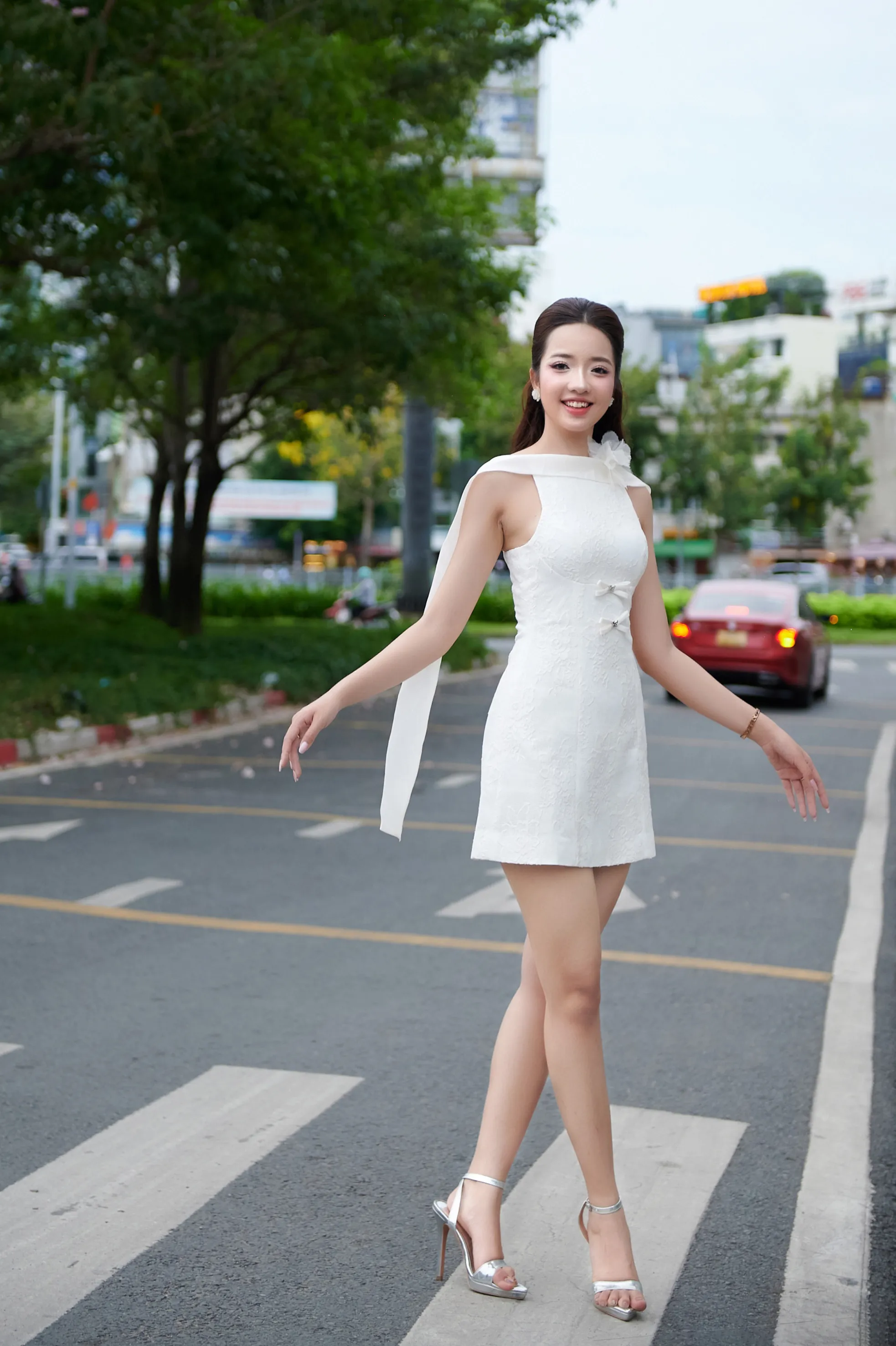 Cô gái 20 tuổi đại diện Quảng Trị đầy bản lĩnh ở Hoa hậu Việt Nam ảnh 15