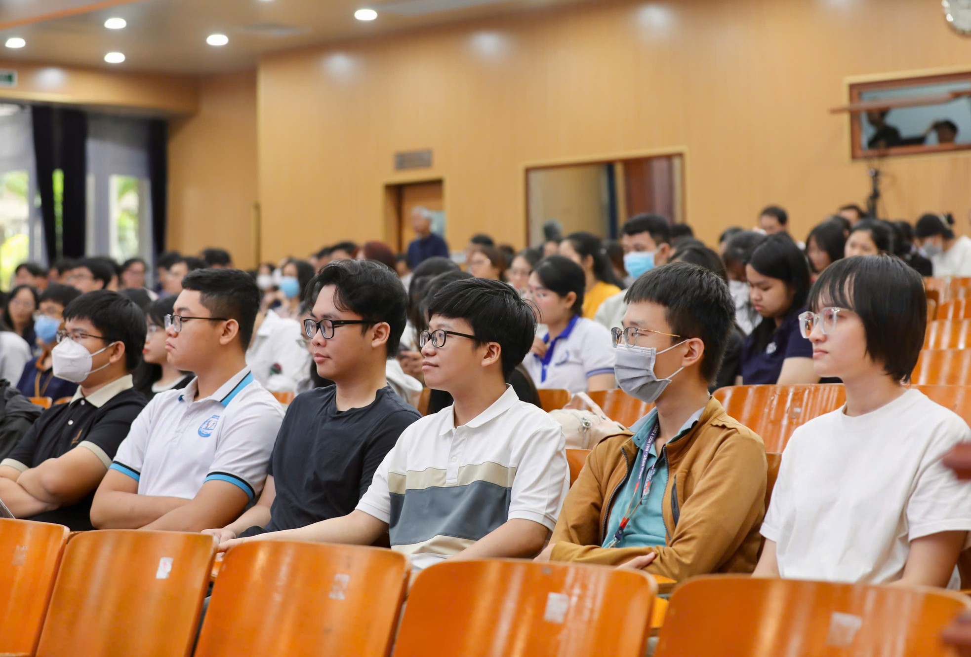 Thứ trưởng Bộ Y tế Đỗ Xuân Tuyên: 'Nhiều người nổi tiếng quảng cáo hàng gian, hàng giả, vừa rồi là kẹo rau đấy' ảnh 7