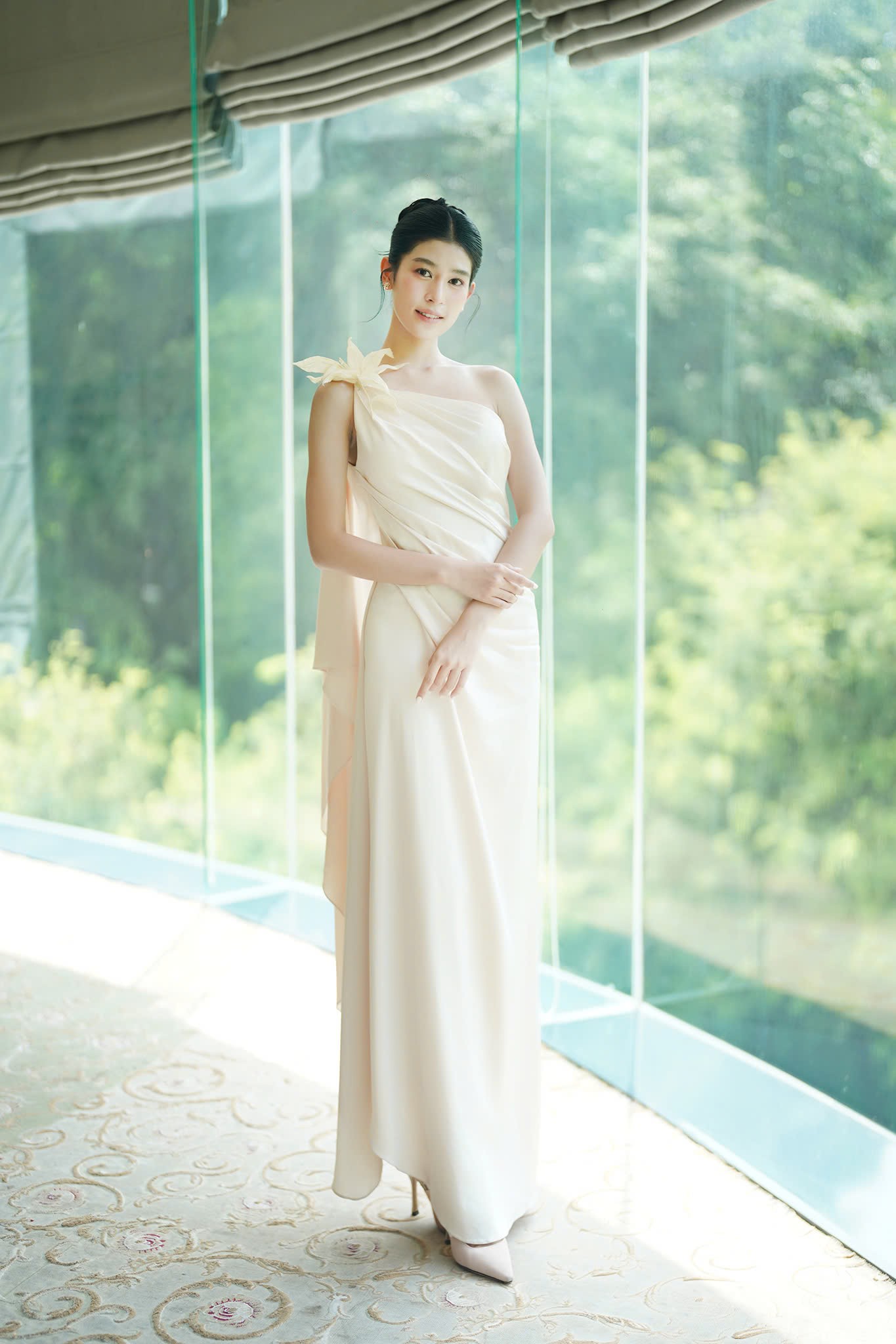 'Con nhà người ta' vào chung kết Hoa hậu Việt Nam: Thành thạo tiếng Anh - Pháp, đạt giải piano quốc tế năm 13 tuổi ảnh 15