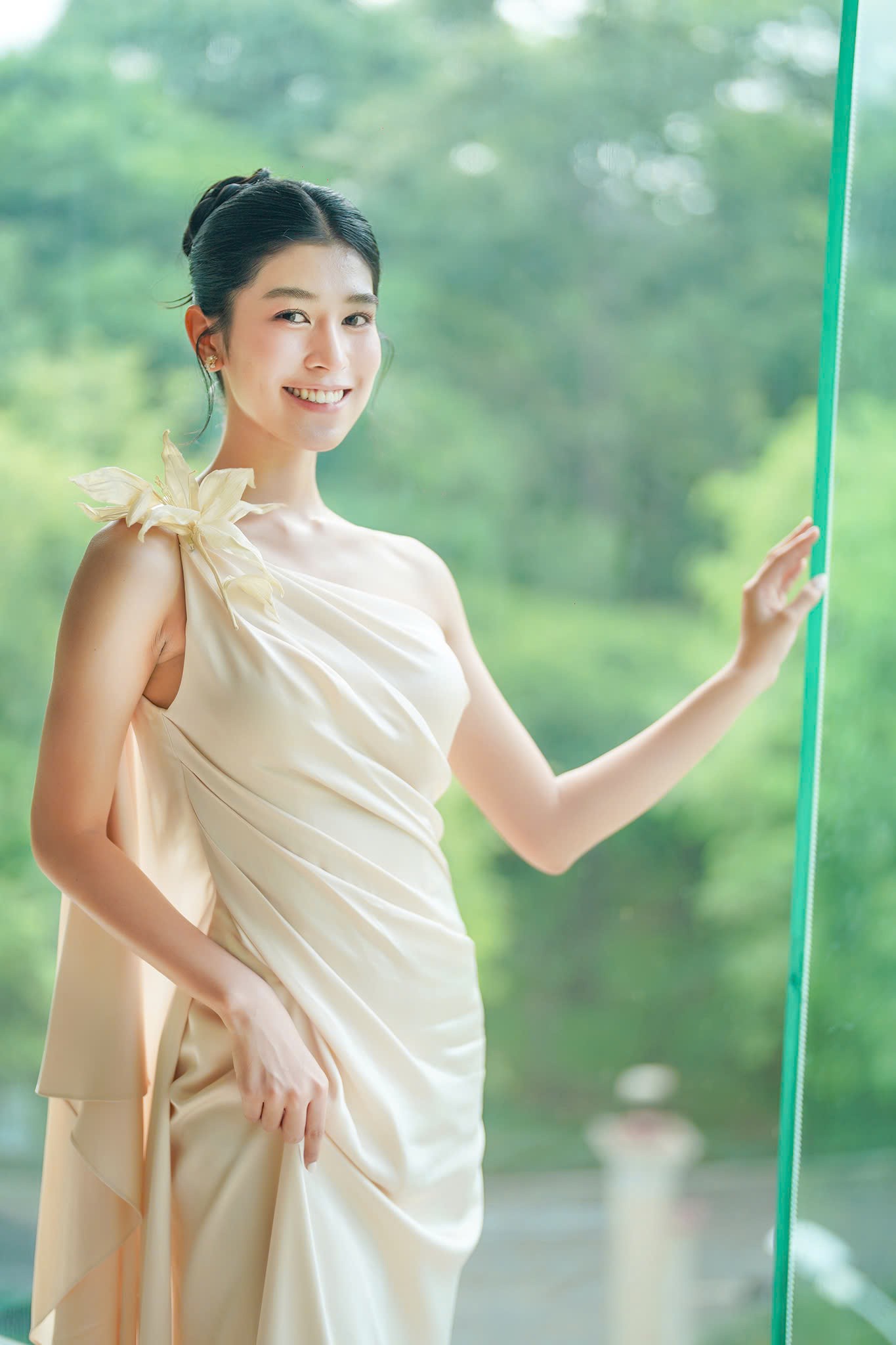 'Con nhà người ta' vào chung kết Hoa hậu Việt Nam: Thành thạo tiếng Anh - Pháp, đạt giải piano quốc tế năm 13 tuổi ảnh 14