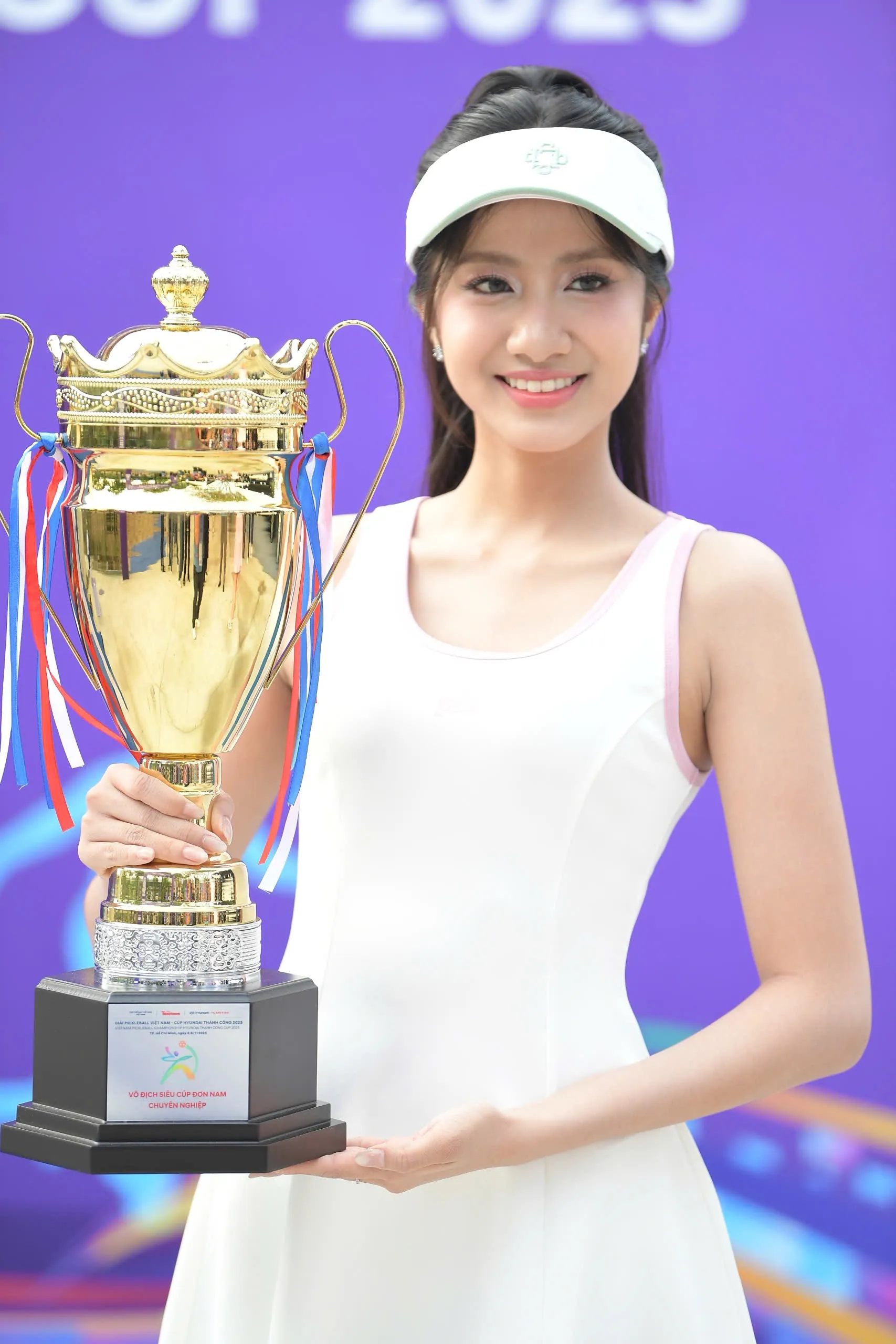 Sắc vóc Hoa hậu Hà Trúc Linh tại lễ khai mạc Giải Pickleball Việt Nam ảnh 2