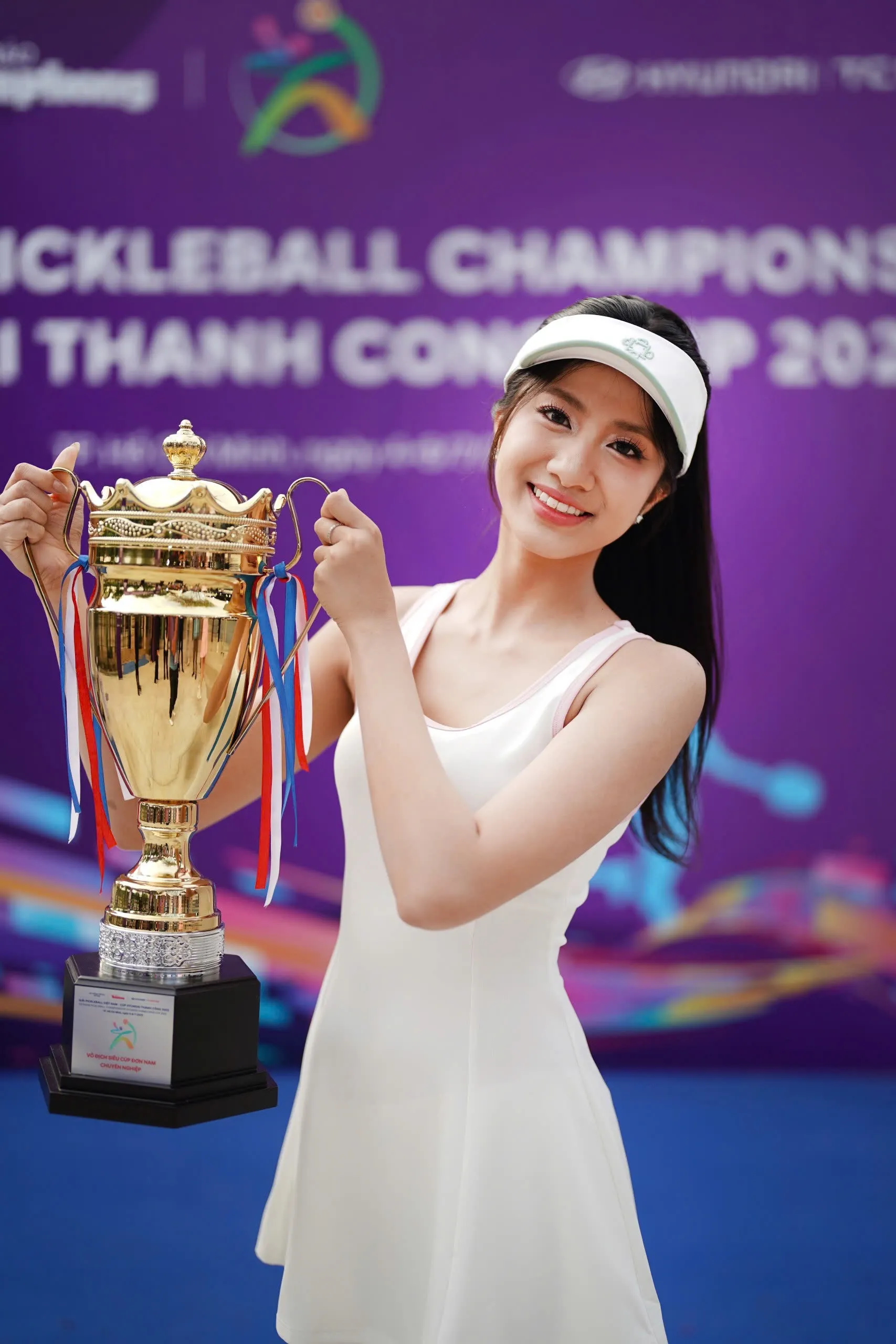 Sắc vóc Hoa hậu Hà Trúc Linh tại lễ khai mạc Giải Pickleball Việt Nam ảnh 4