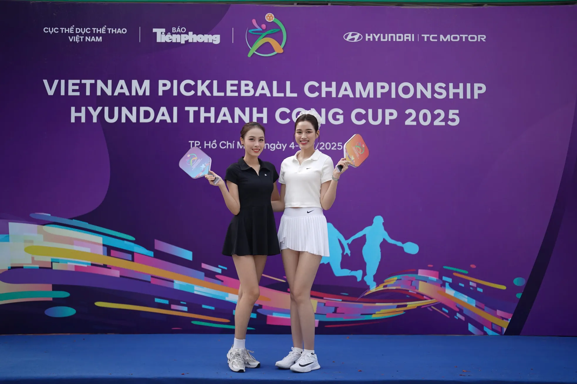 Đỗ Thị Hà, Ngọc Hằng căng thẳng trên sân ở Giải Vô địch Pickleball Việt Nam 2025 ảnh 3