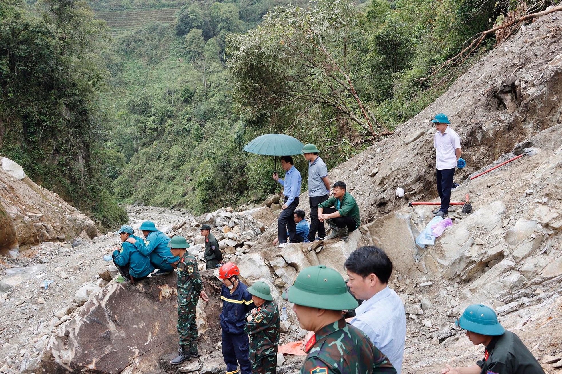 Sạt lở công trường thủy điện tại Lai Châu: Trong 5 nạn nhân tử vong có người mới 16 tuổi ảnh 4