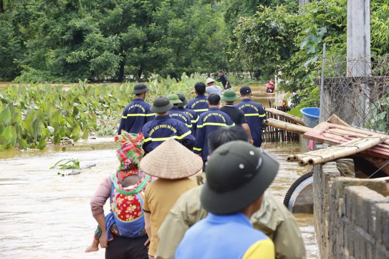 Mưa gây ngập sâu tại Lai Châu ảnh 4