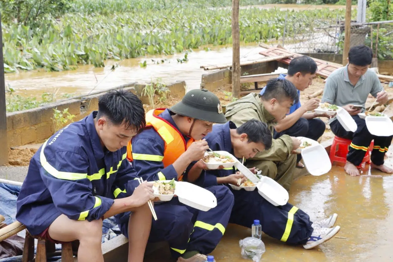 Mưa gây ngập sâu tại Lai Châu ảnh 15