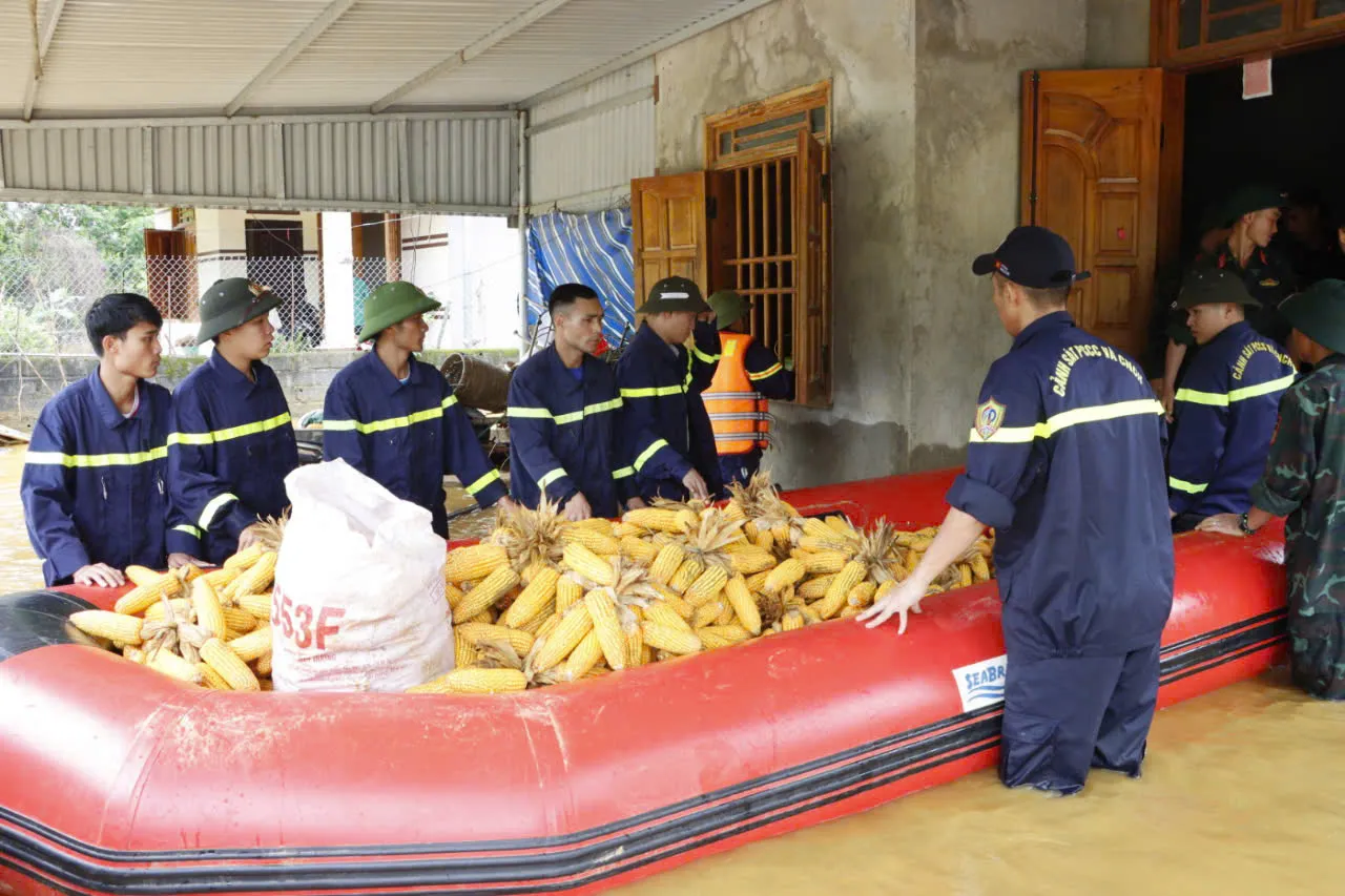 Mưa gây ngập sâu tại Lai Châu ảnh 11