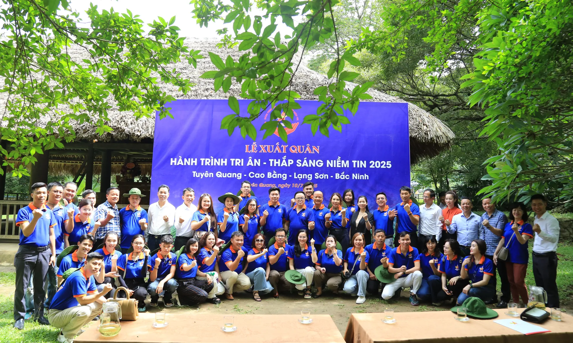 Hành trình tri ân, thắp sáng niềm tin ảnh 5