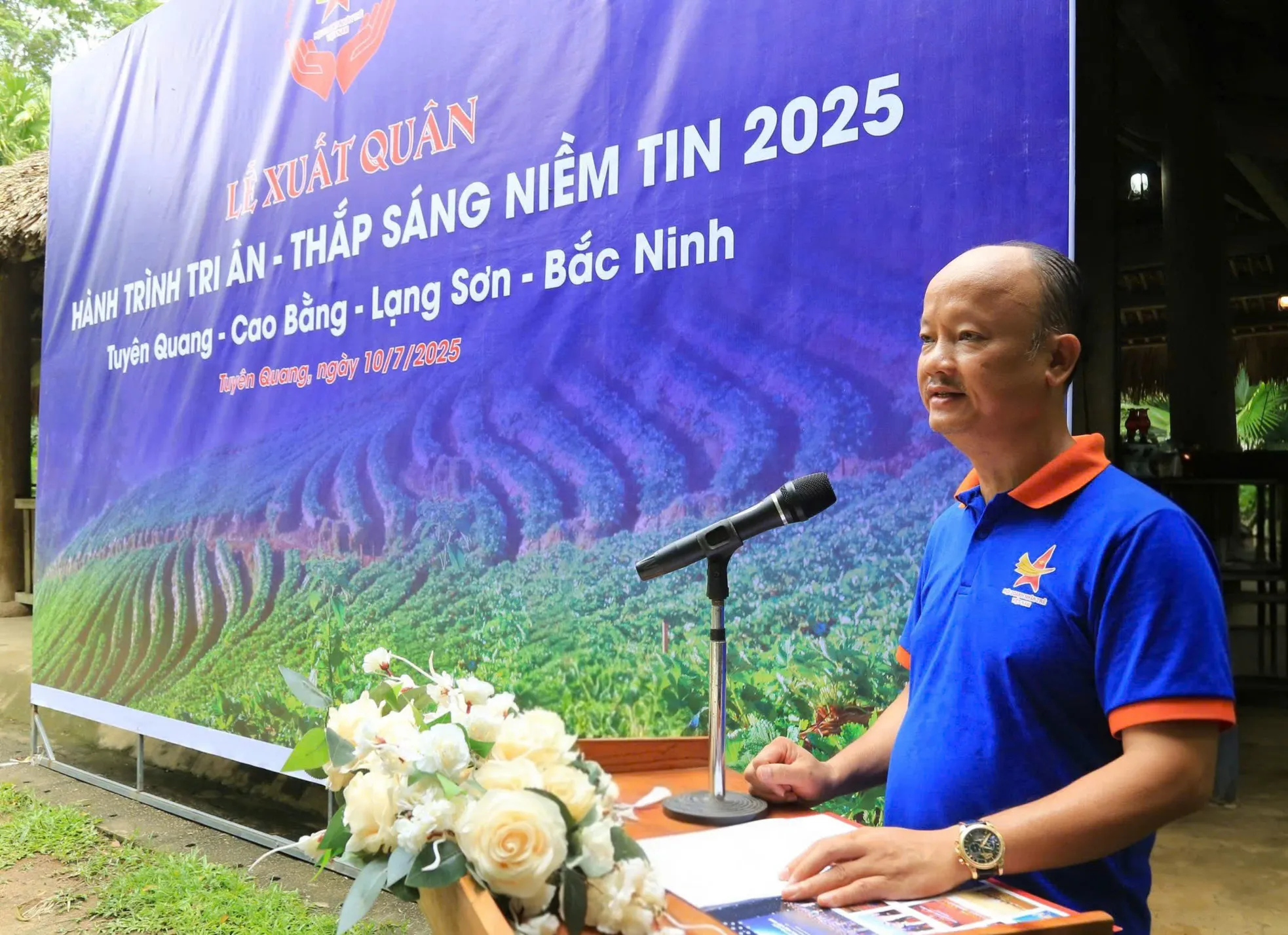 Hành trình tri ân, thắp sáng niềm tin ảnh 4