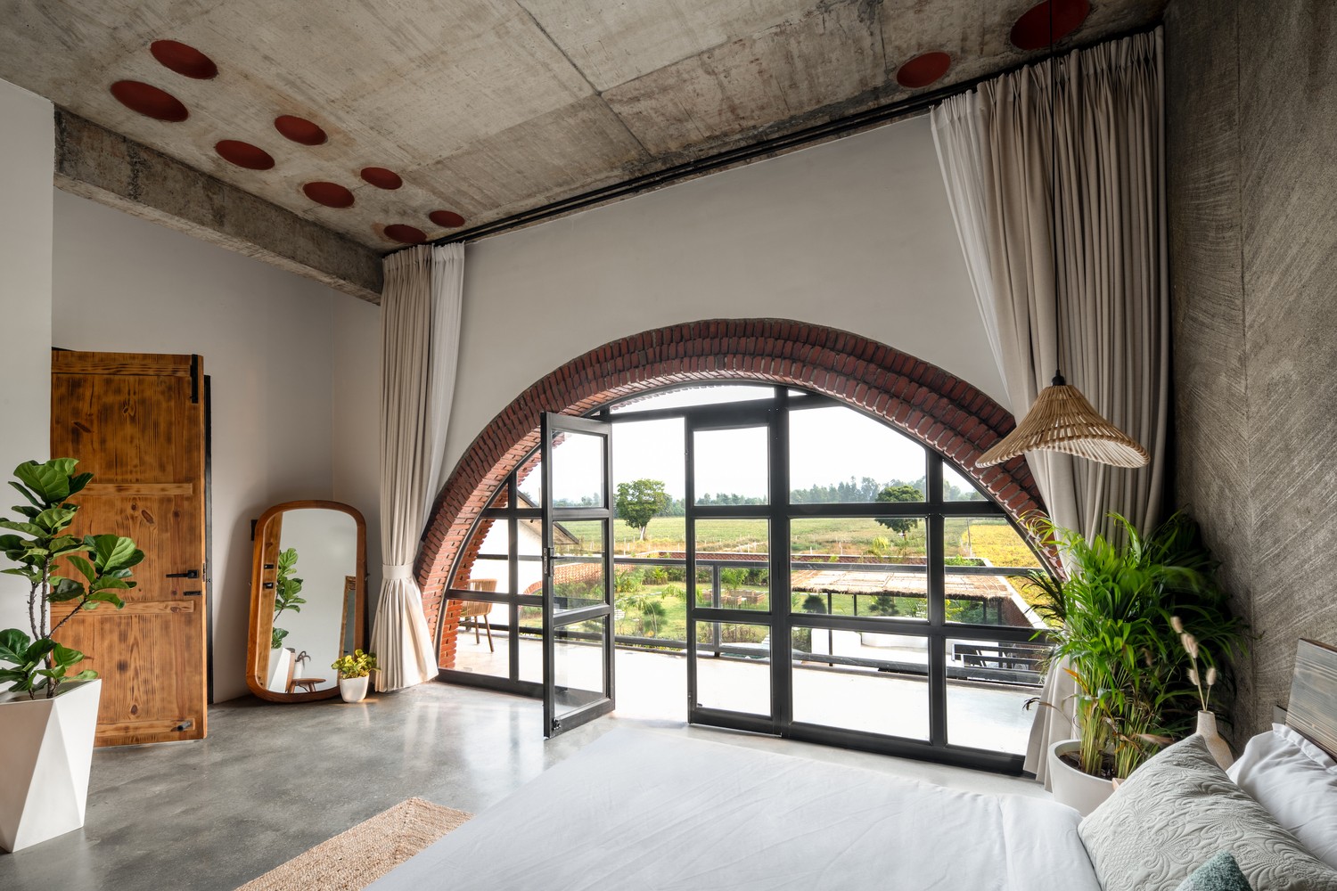 Ấn tượng với ngôi nhà cửa vòm giữa thiên nhiên ảnh 8