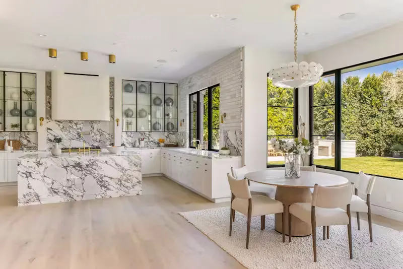 Ngắm dinh thự xa hoa với thiết kế phong cách nghỉ dưỡng ảnh 4