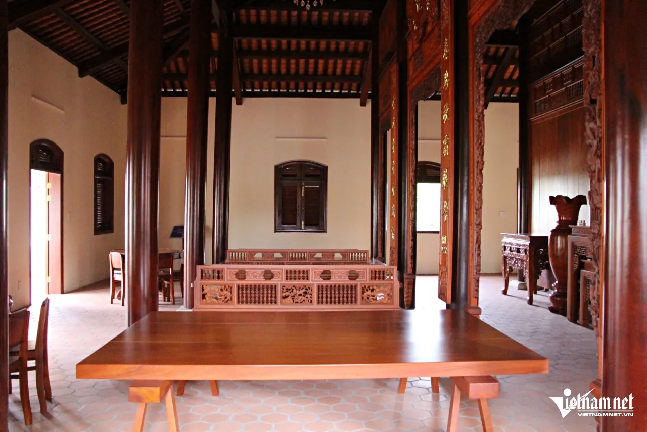 Phục nguyên nhà cổ gia tộc, cụ ông ở Tây Ninh phát hiện kho báu dưới nền đất ảnh 8