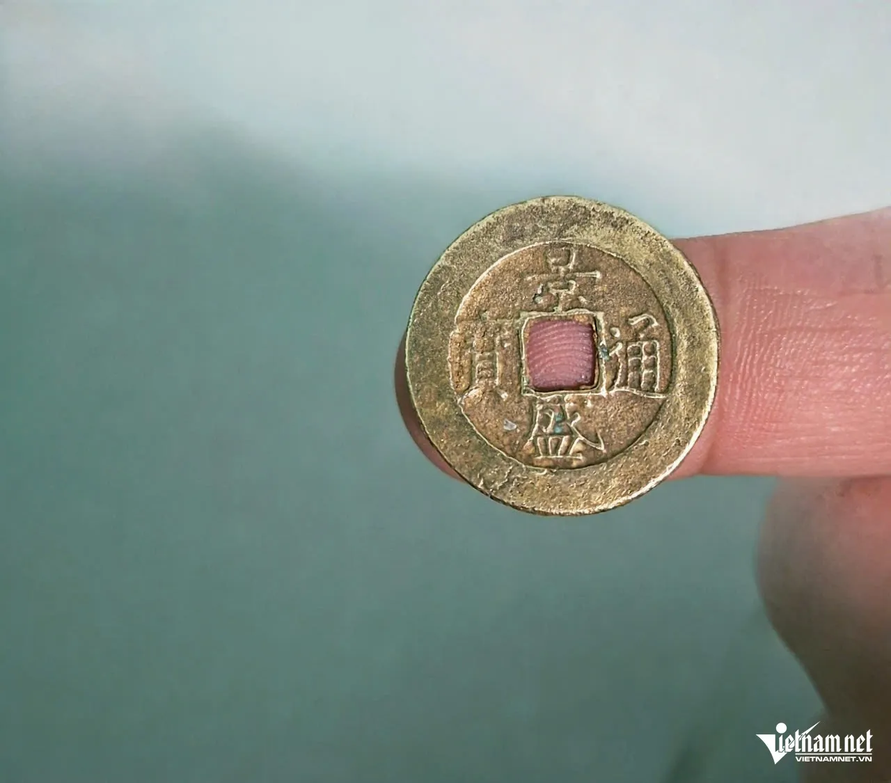 Phục nguyên nhà cổ gia tộc, cụ ông ở Tây Ninh phát hiện kho báu dưới nền đất ảnh 10