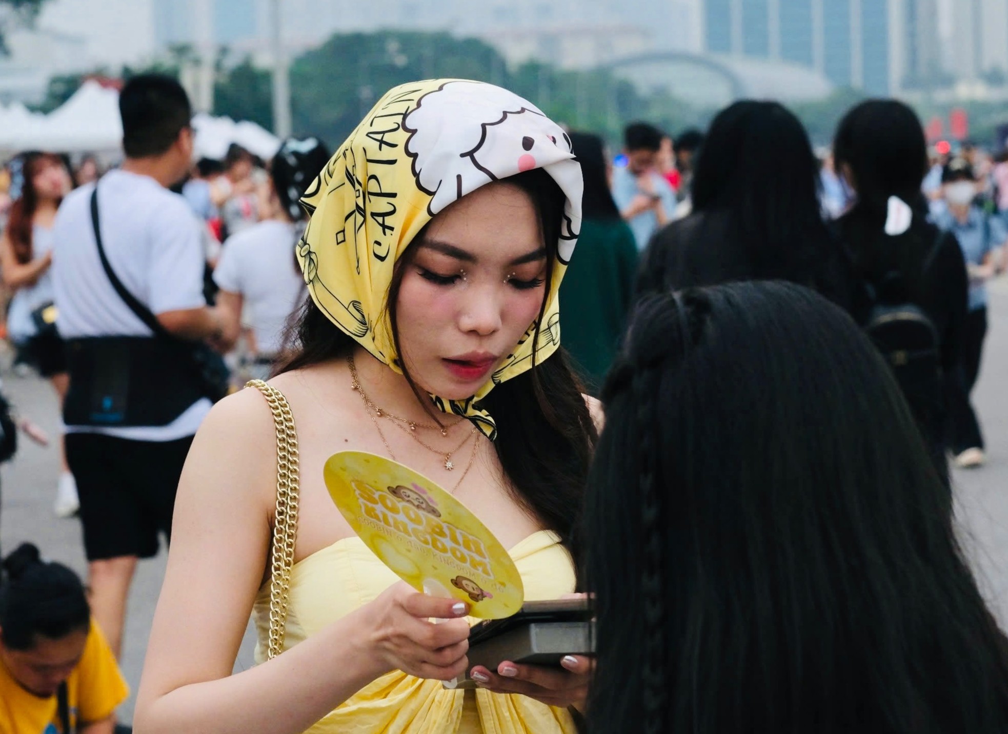 Khán giả đội mưa tầm tã xem Anh trai say hi ảnh 12