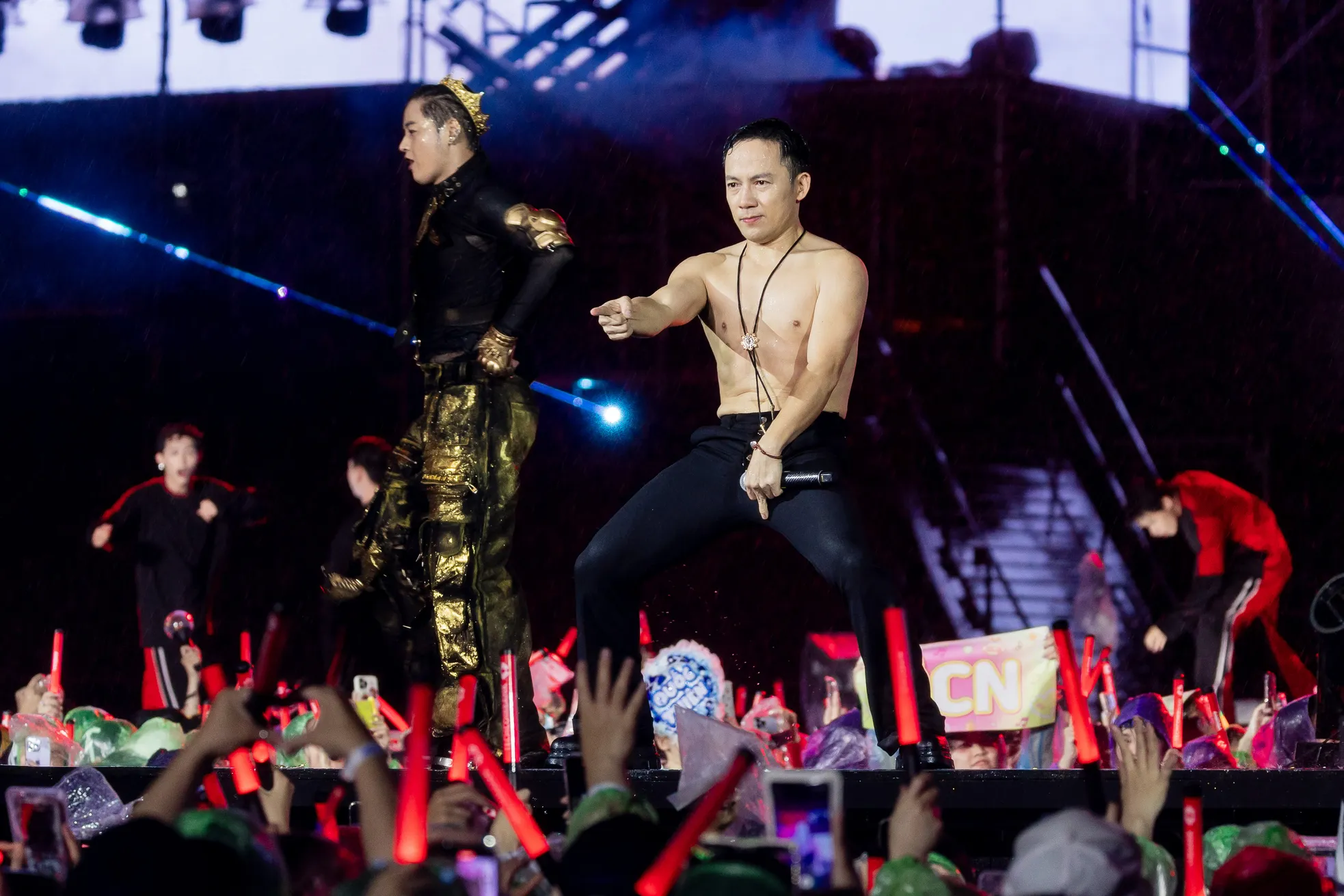 Show Anh trai đêm cuối gặp 'chông gai' ảnh 9