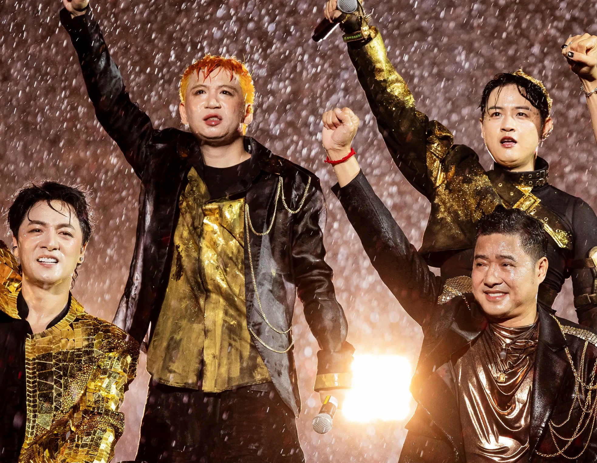 Show Anh trai đêm cuối gặp 'chông gai' ảnh 2
