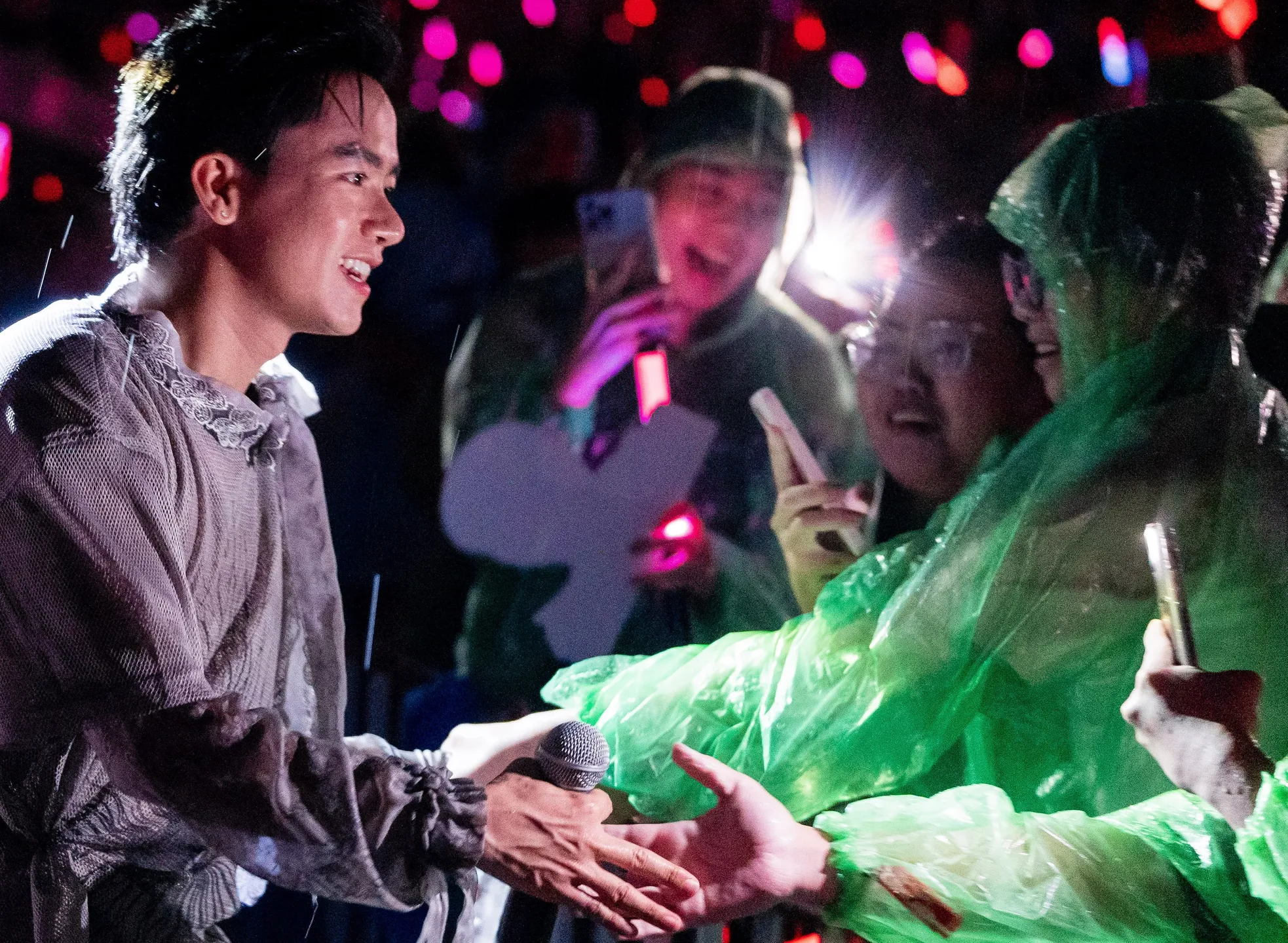 Show Anh trai đêm cuối gặp 'chông gai' ảnh 17