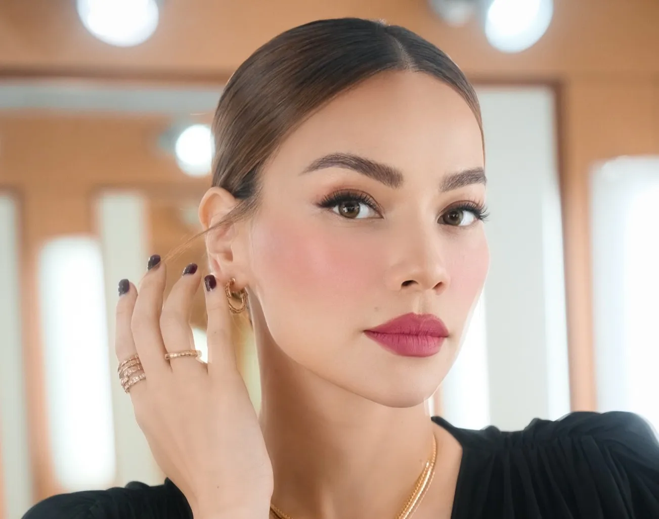 7 ca sĩ hát ở chung kết Hoa hậu Việt Nam là ai? ảnh 1