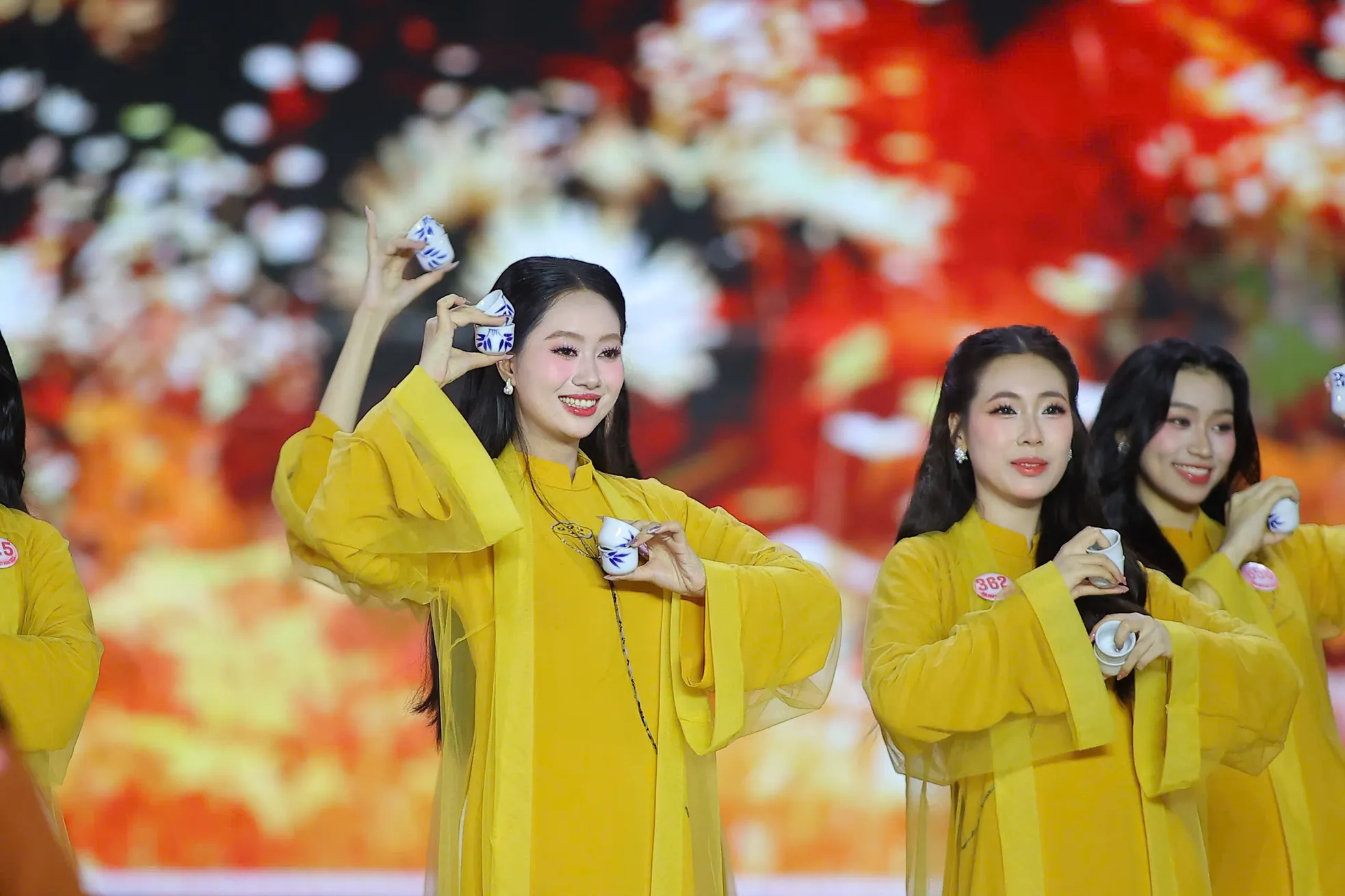 Chung kết Hoa hậu Việt Nam 2024: Viên ngọc tỏa sáng giữa dòng sông lịch sử ảnh 10