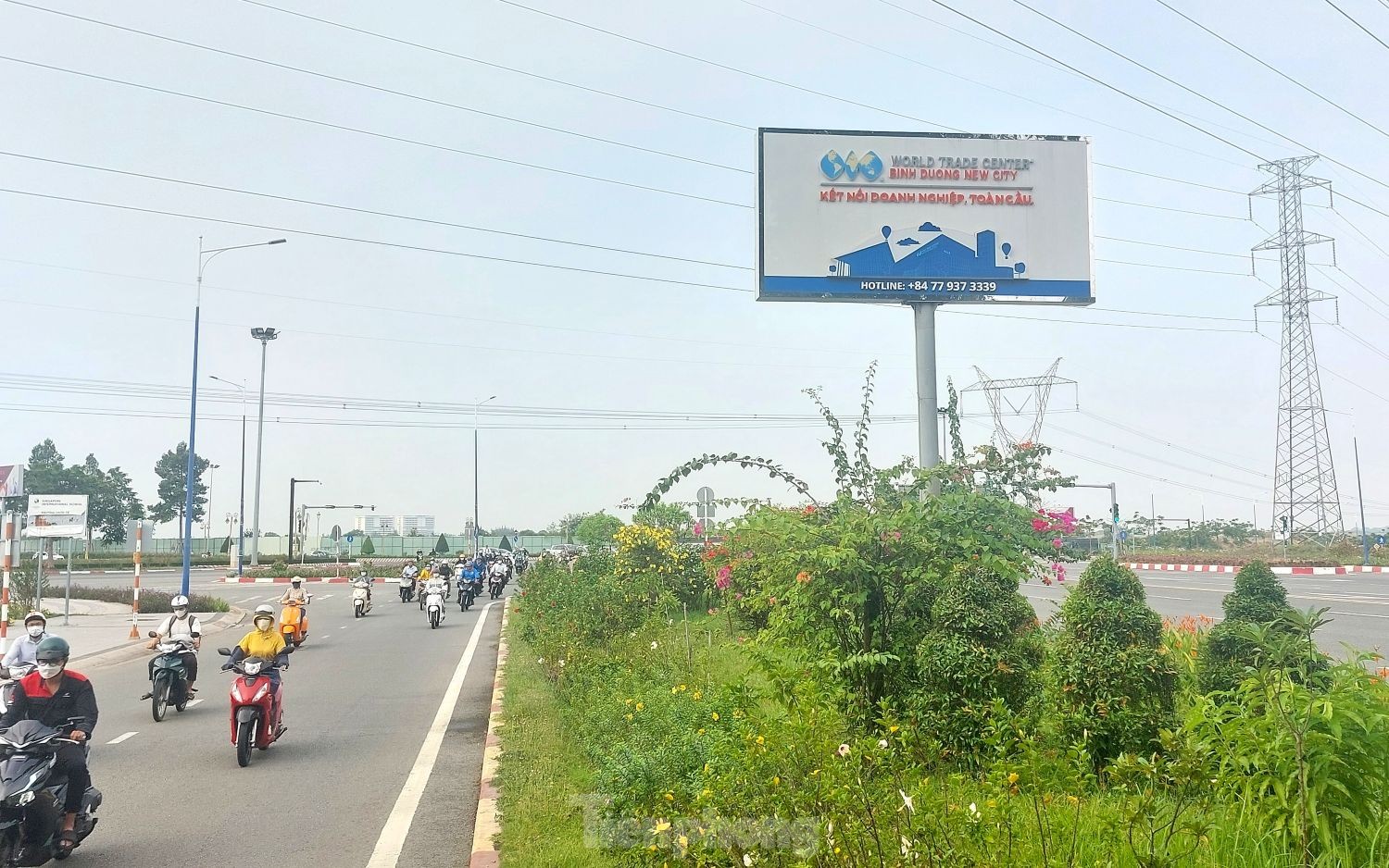 Ngắm tuyến đường như dải lụa nhiều làn nhất Bình Dương vừa được điều chỉnh tốc độ ảnh 14