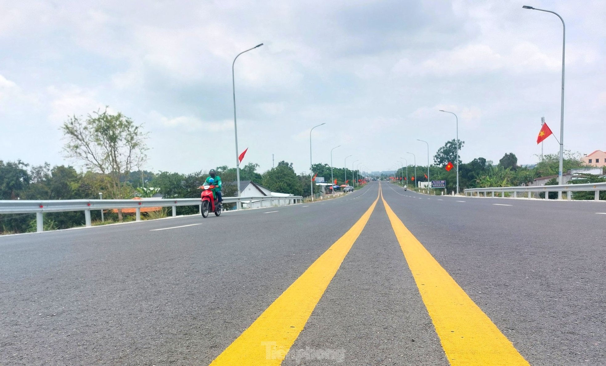 Ngắm đường dẫn cầu vượt sông nối Bình Dương và Đồng Nai từ trên cao ảnh 15