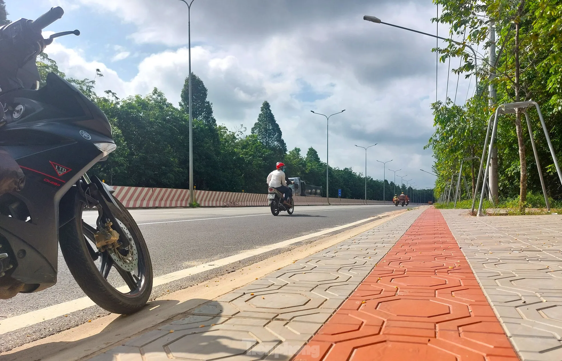 Ngắm tuyến đường băng qua rừng cao su nối Bình Dương với Tây Ninh vừa lên 6 làn ảnh 13