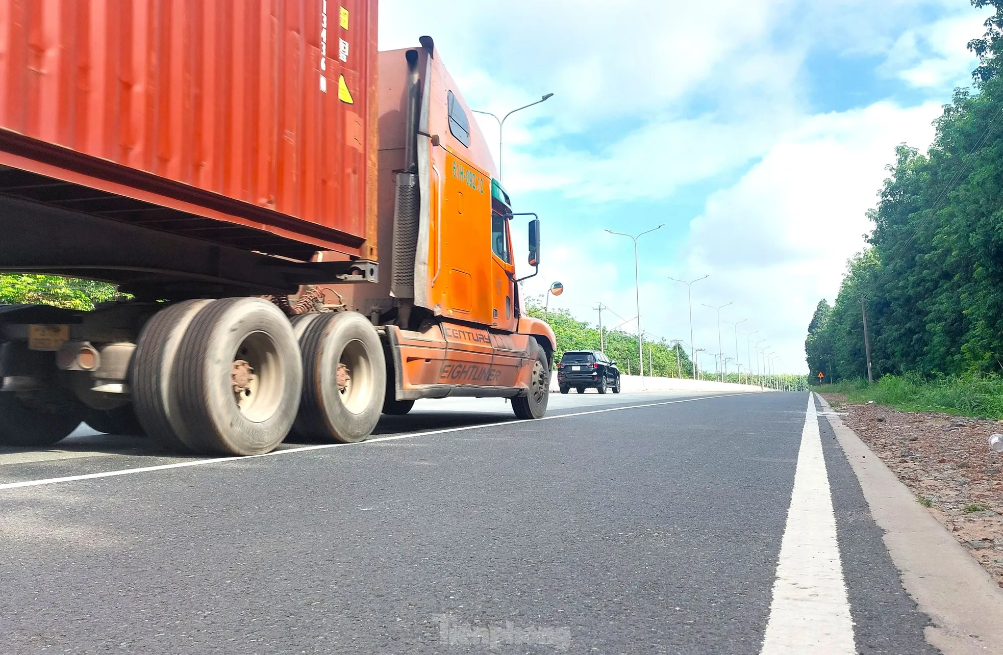 Ngắm tuyến đường băng qua rừng cao su nối Bình Dương với Tây Ninh vừa lên 6 làn ảnh 3