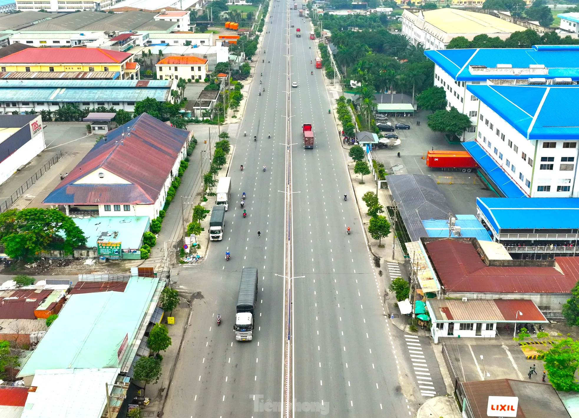 Nhìn từ trên cao 3 đường liên kết nhau được nâng cấp lên 6 làn xe ở Bình Dương ảnh 3
