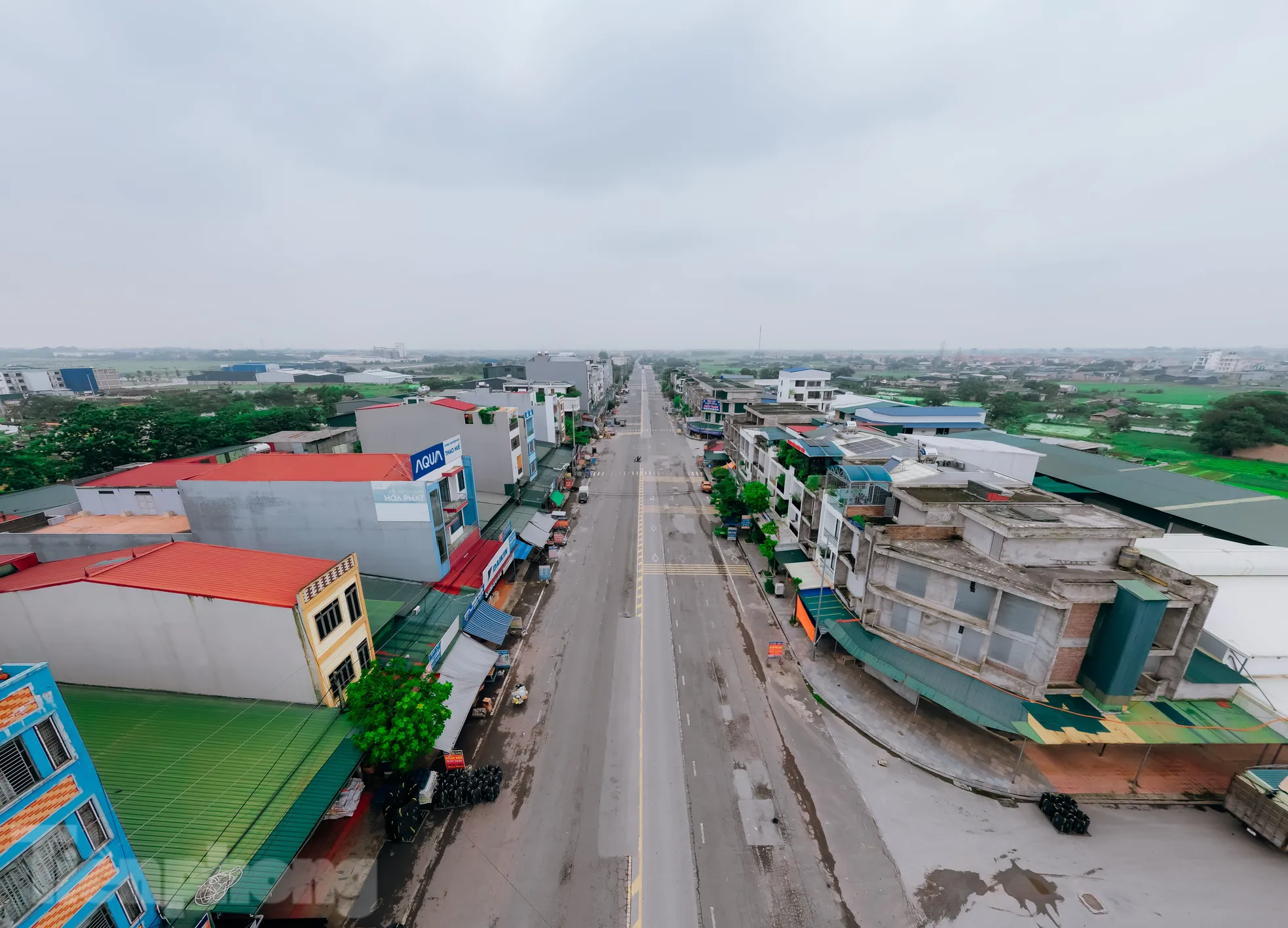 Chợ Thổ Tang nổi tiếng nhất nhì miền Bắc bất ngờ không một bóng người ảnh 1