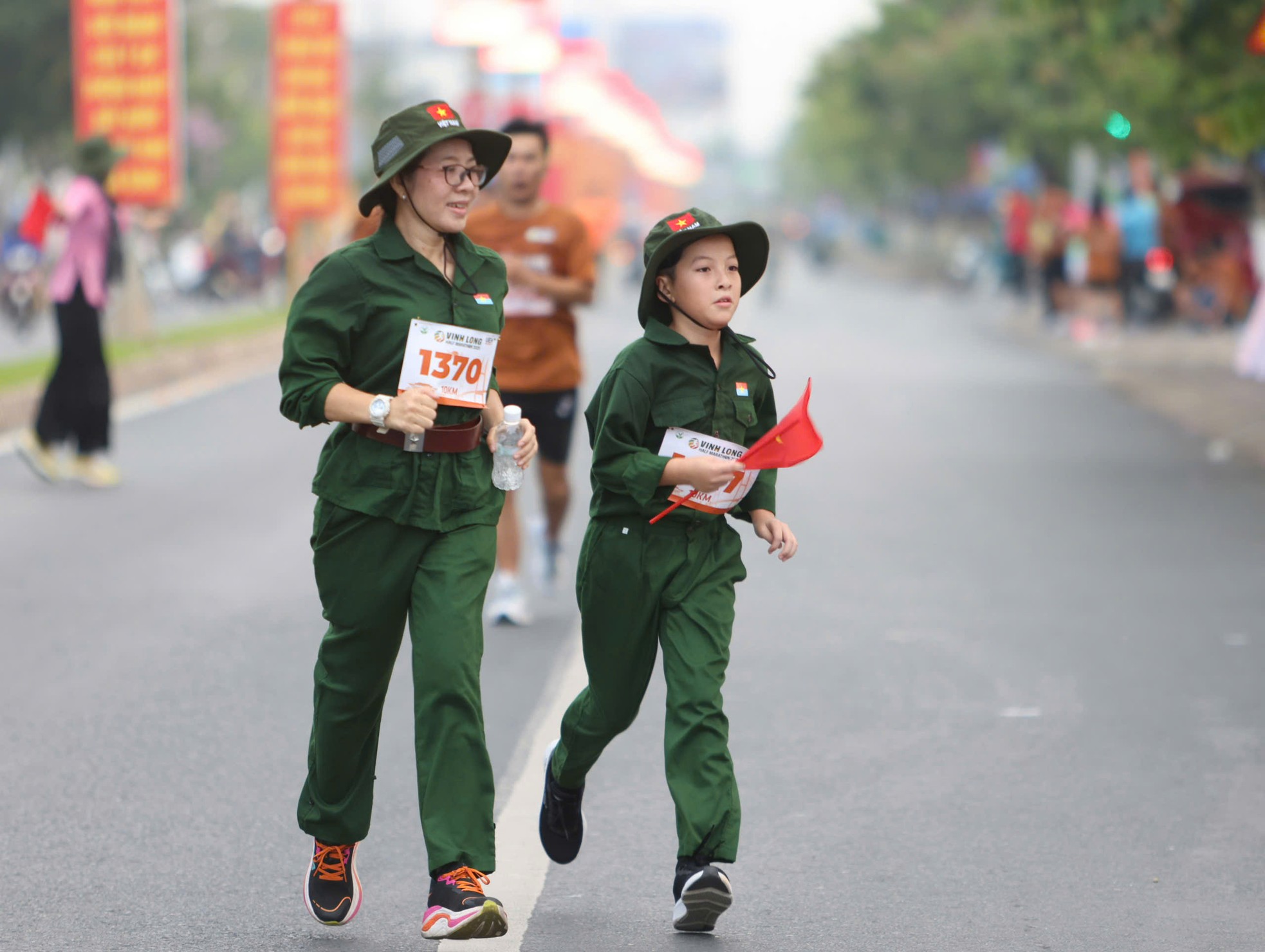 Những hình ảnh tự hào tại giải bán Marathon Vĩnh Long - Hành trình trái tim Mekong ảnh 11
