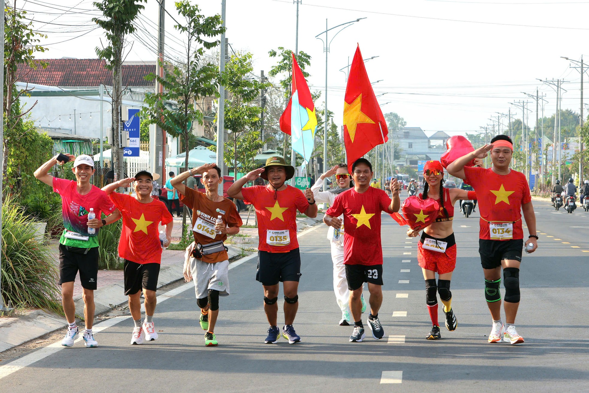 Những hình ảnh tự hào tại giải bán Marathon Vĩnh Long - Hành trình trái tim Mekong ảnh 5