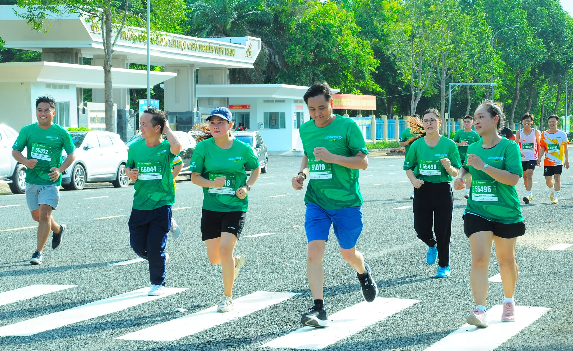 Hơn 5.000 vận động viên chạy tại Mekong Delta Marathon lần thứ 6 ảnh 4