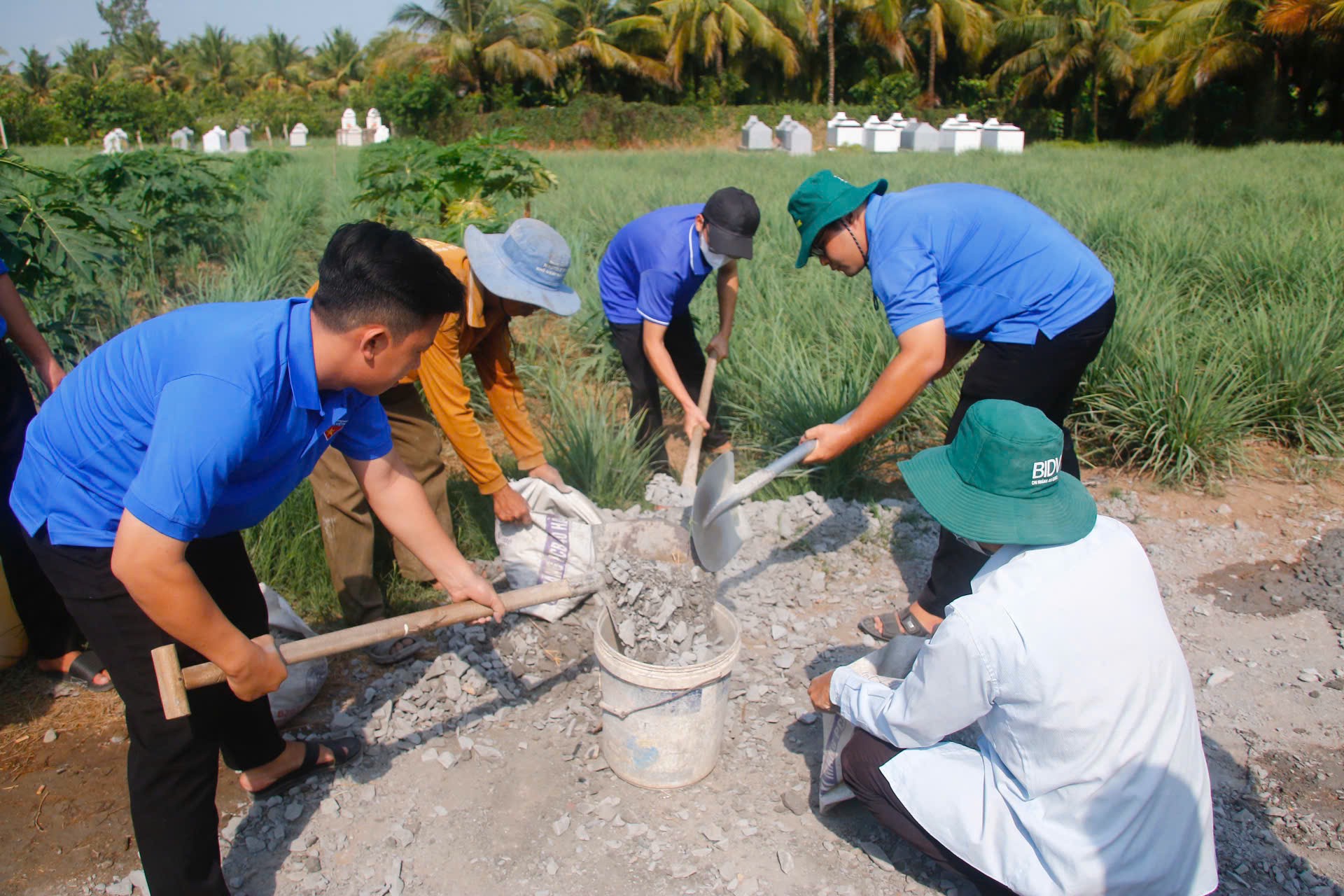 Hơn 16 tỉ đồng các công trình thanh niên an sinh xã hội ở ĐBSCL ảnh 2