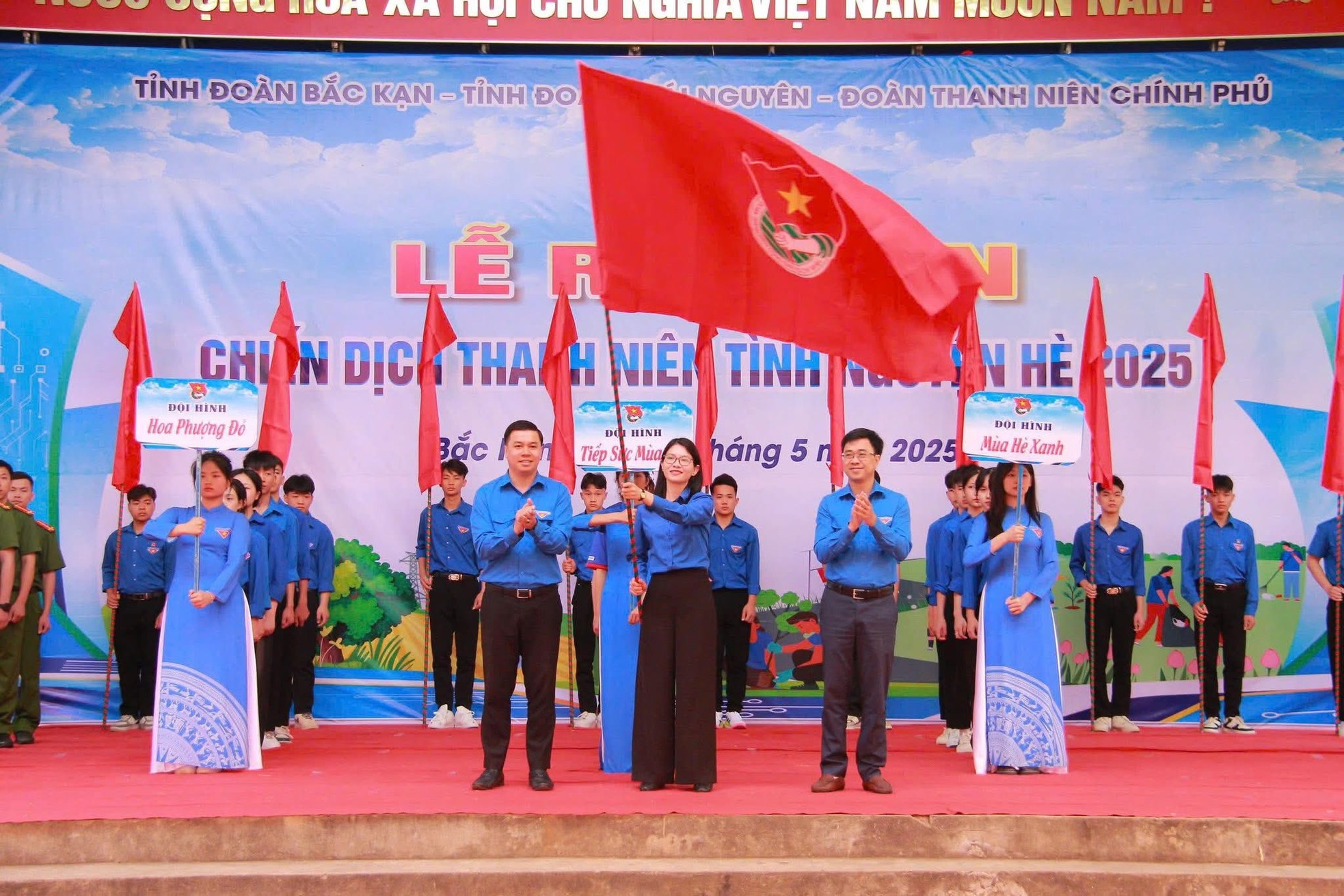 Hơn 30.000 đoàn viên, thanh niên Cần Thơ tham gia tình nguyện hè ảnh 12