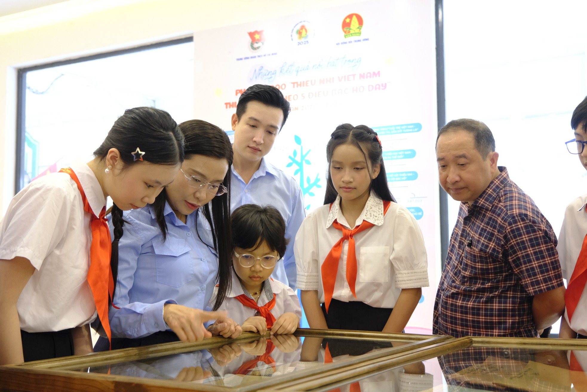 Nuôi dưỡng khát vọng phát triển đất nước từ thế hệ măng non ảnh 3