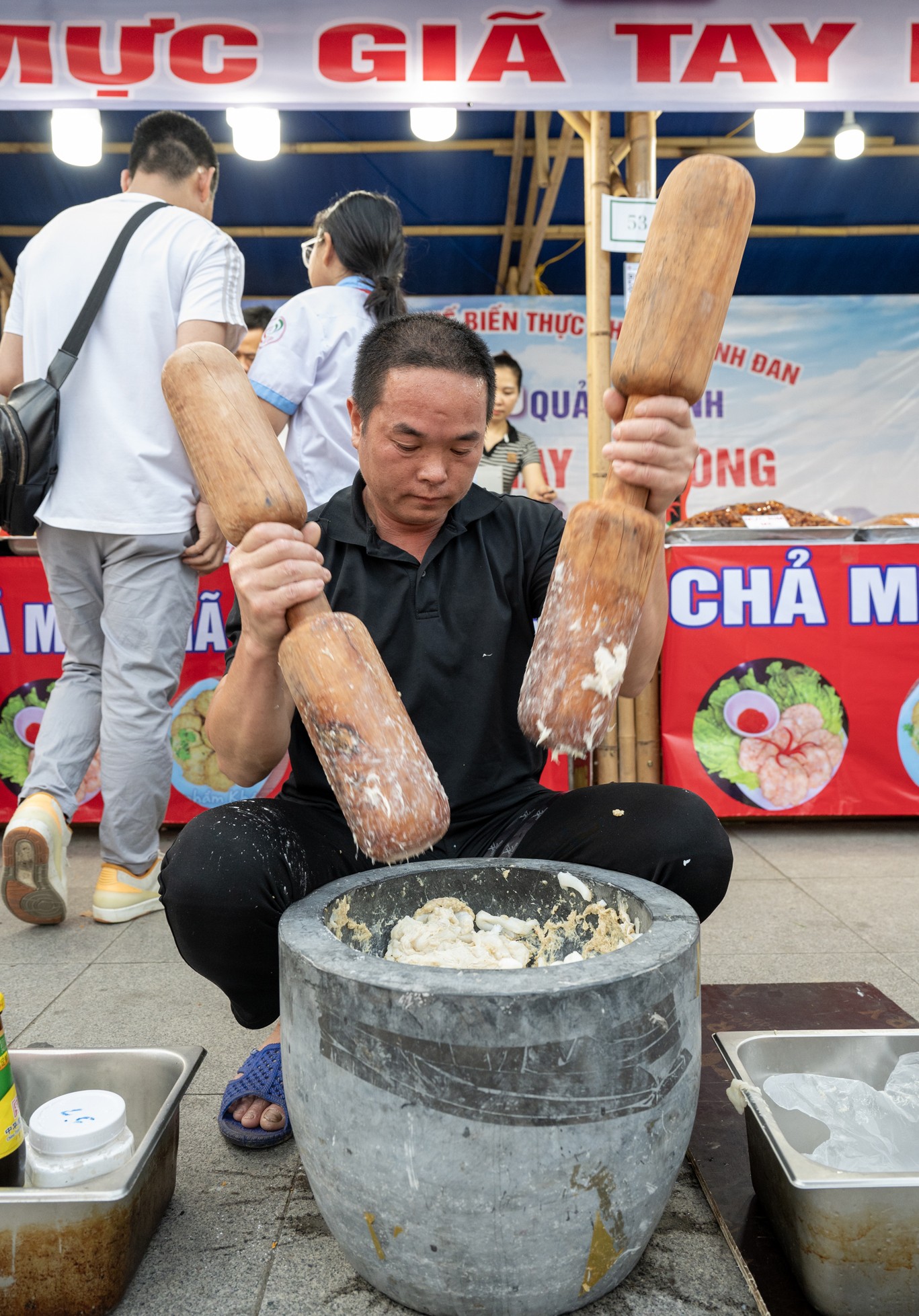 Ngập tràn đặc sản ngon bổ rẻ ở ‘kinh đô ẩm thực’ ảnh 8