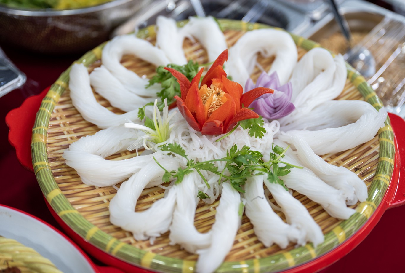 Ngập tràn đặc sản ngon bổ rẻ ở ‘kinh đô ẩm thực’ ảnh 9