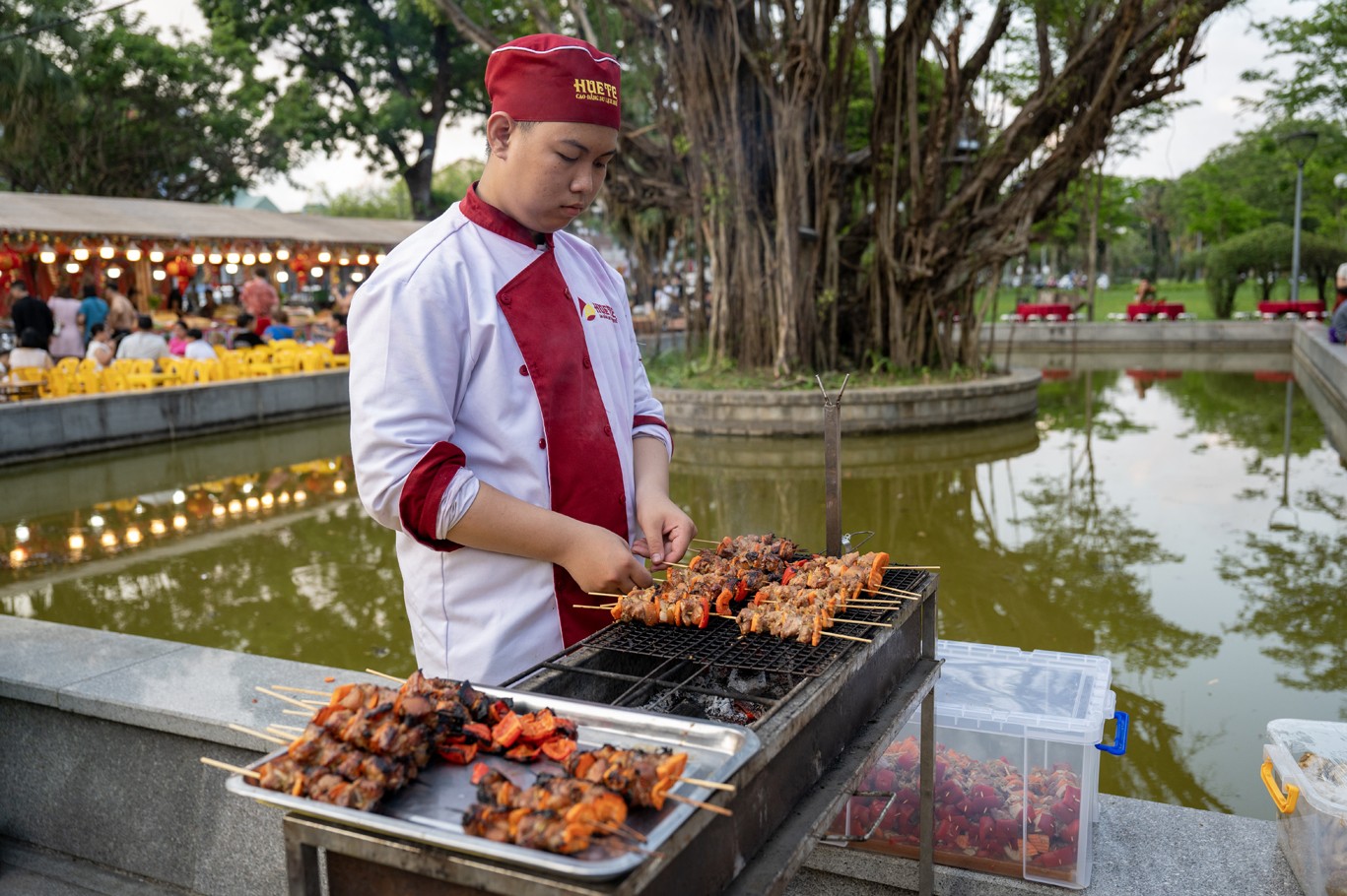 Ngập tràn đặc sản ngon bổ rẻ ở ‘kinh đô ẩm thực’ ảnh 12