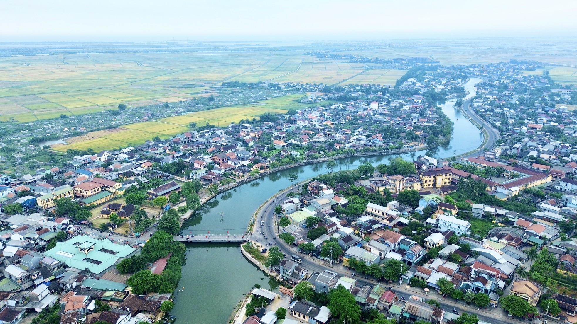Về Huế, thăm những di tích đặc biệt ghi dấu ấn của Người ảnh 2