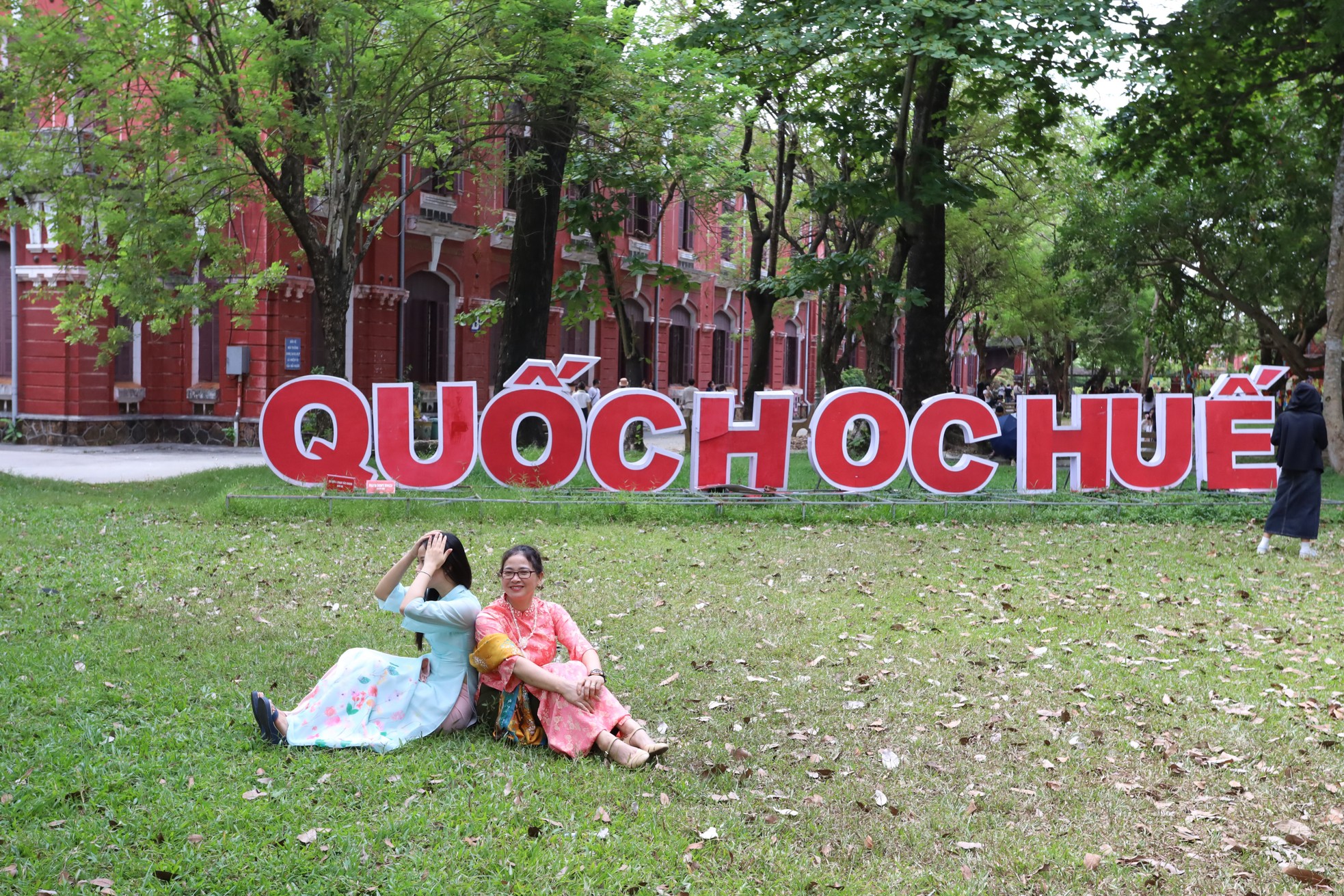 Về Huế, thăm những di tích đặc biệt ghi dấu ấn của Người ảnh 12