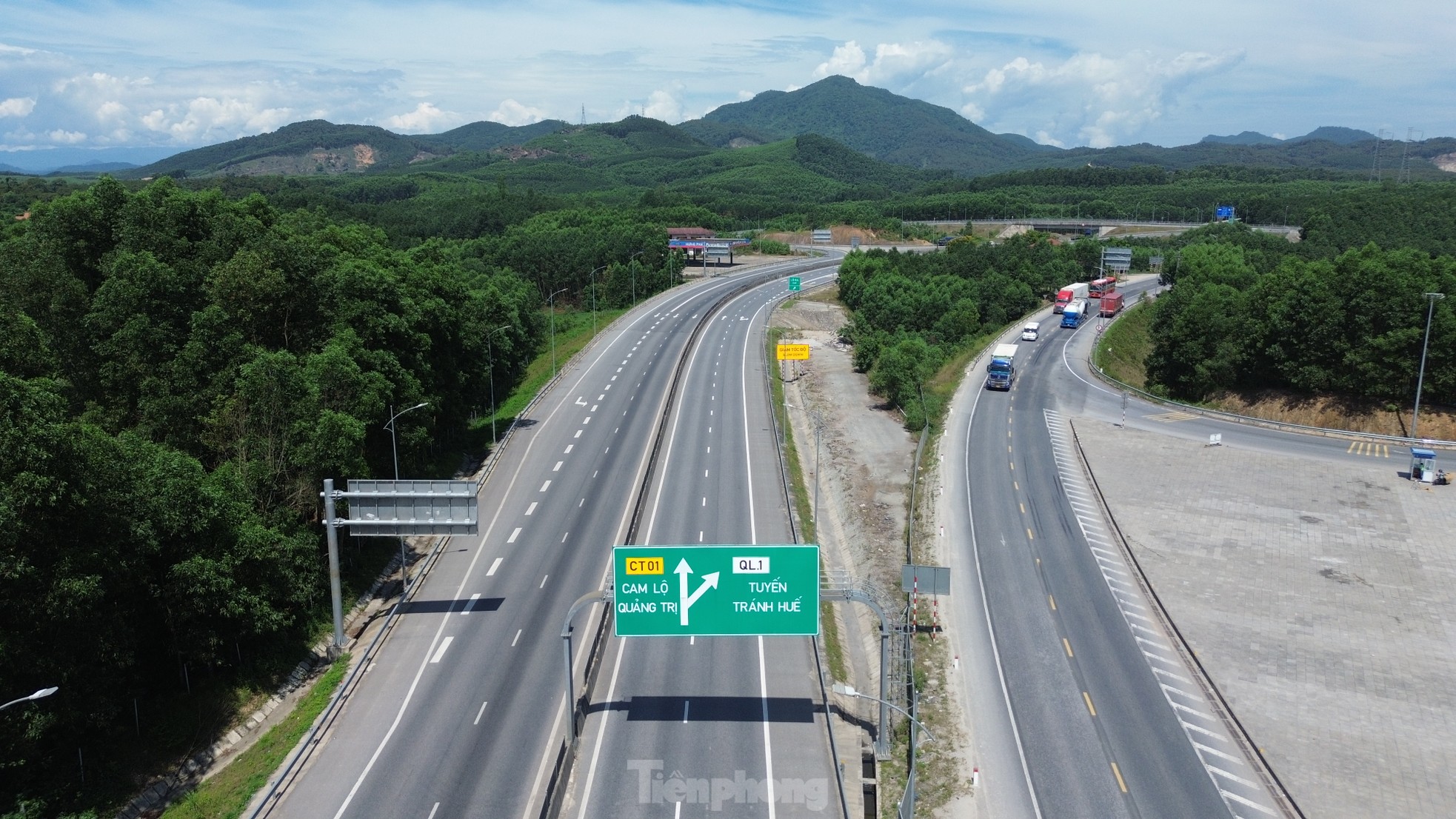 Tuyến cao tốc Cam Lộ - La Sơn giai đoạn 2 sắp mở rộng có gì đặc biệt? ảnh 7
