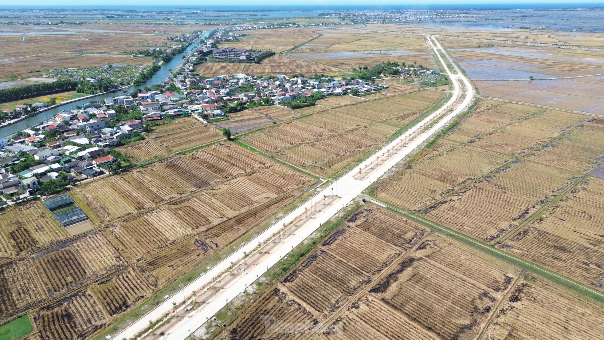 Đường làm 7 năm chưa xong, công trường không bóng người, cam kết chỉ trên giấy? ảnh 1
